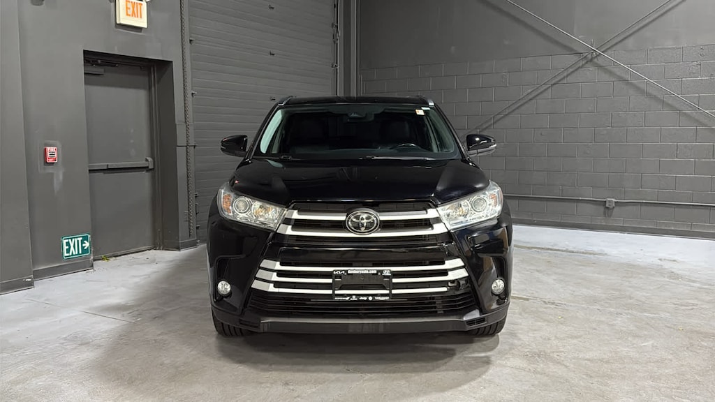 Used 2019 Toyota Highlander XLE V6 AWD (Natl)