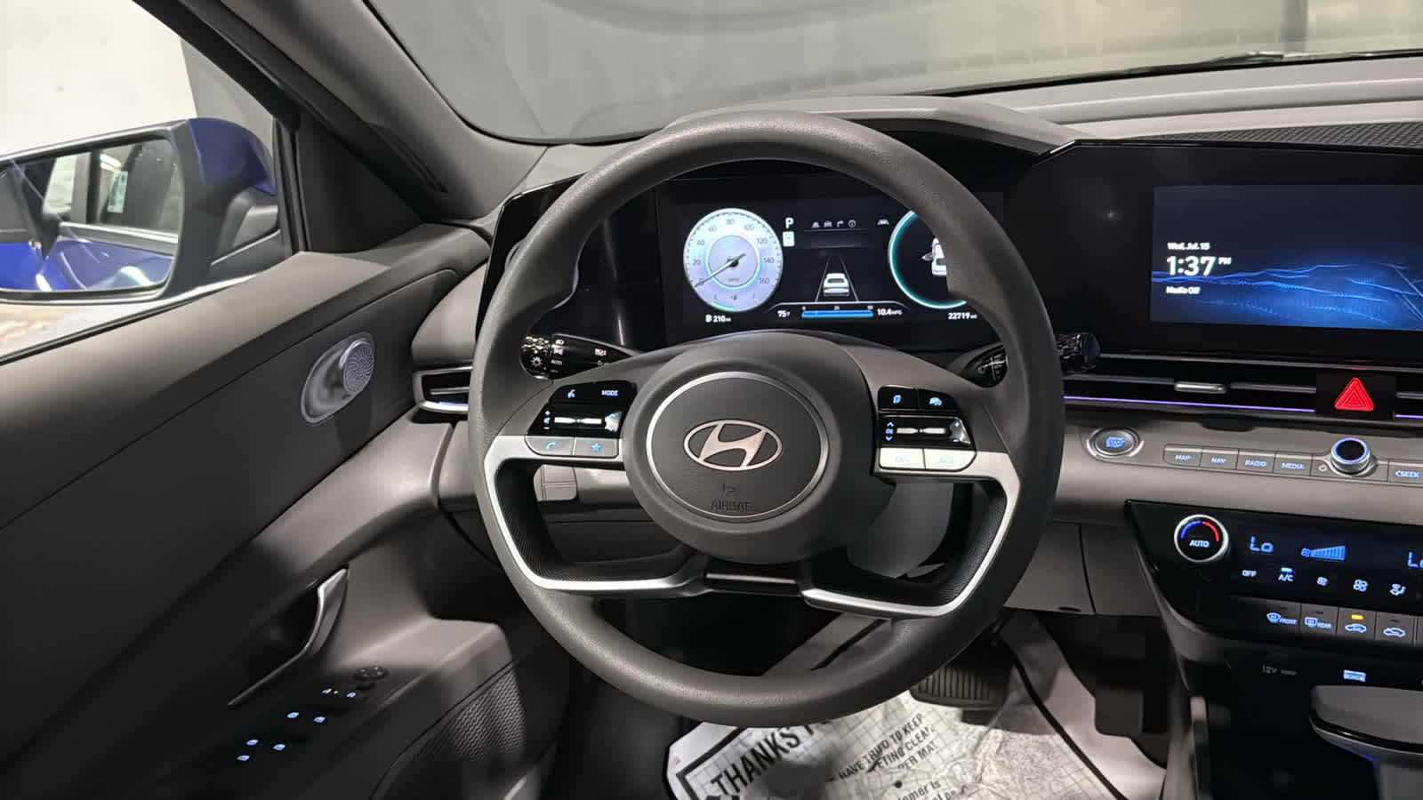 2024 Hyundai Elantra SEL - Photo 22