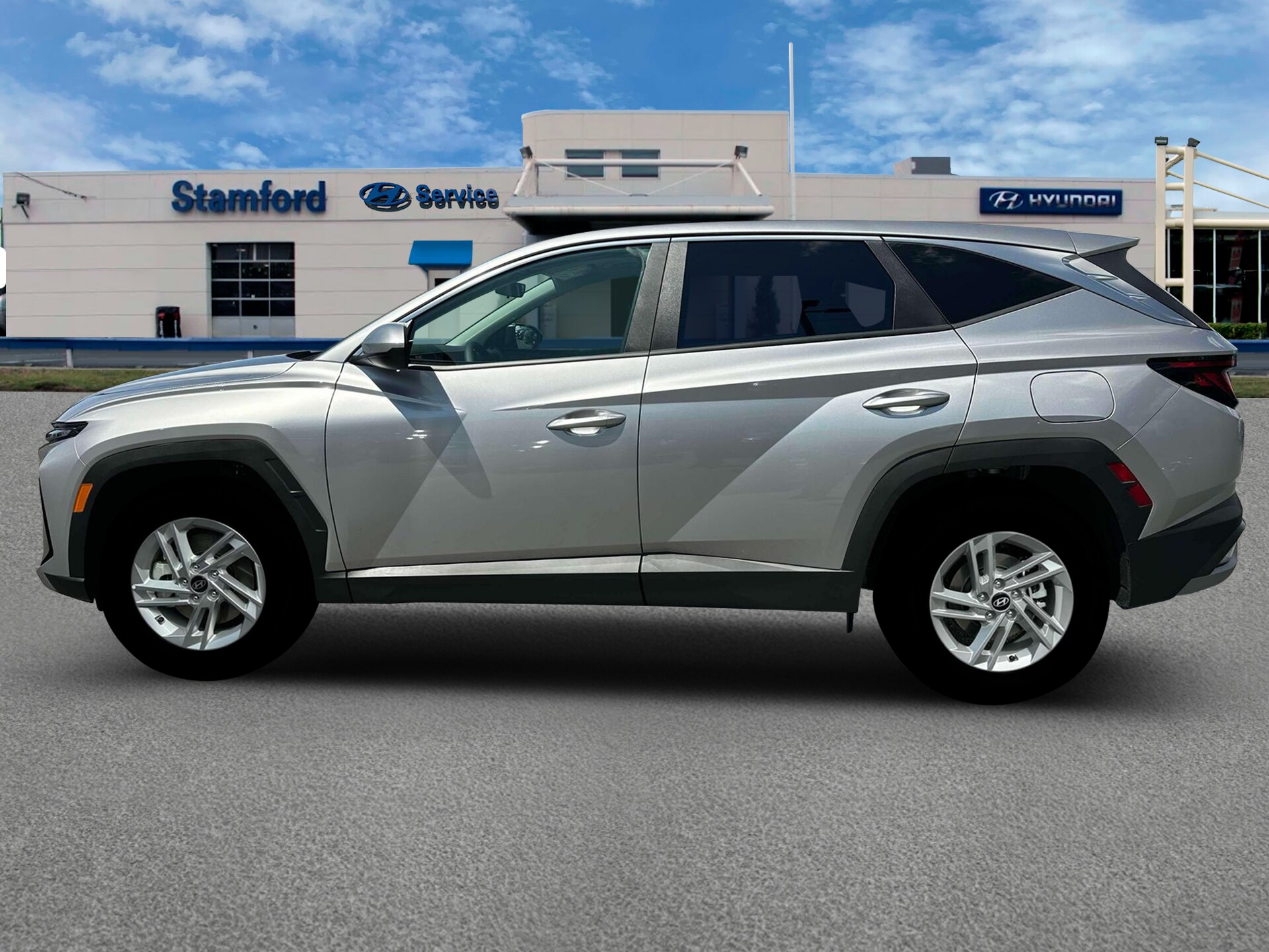 2025 Hyundai Tucson SE photo 3