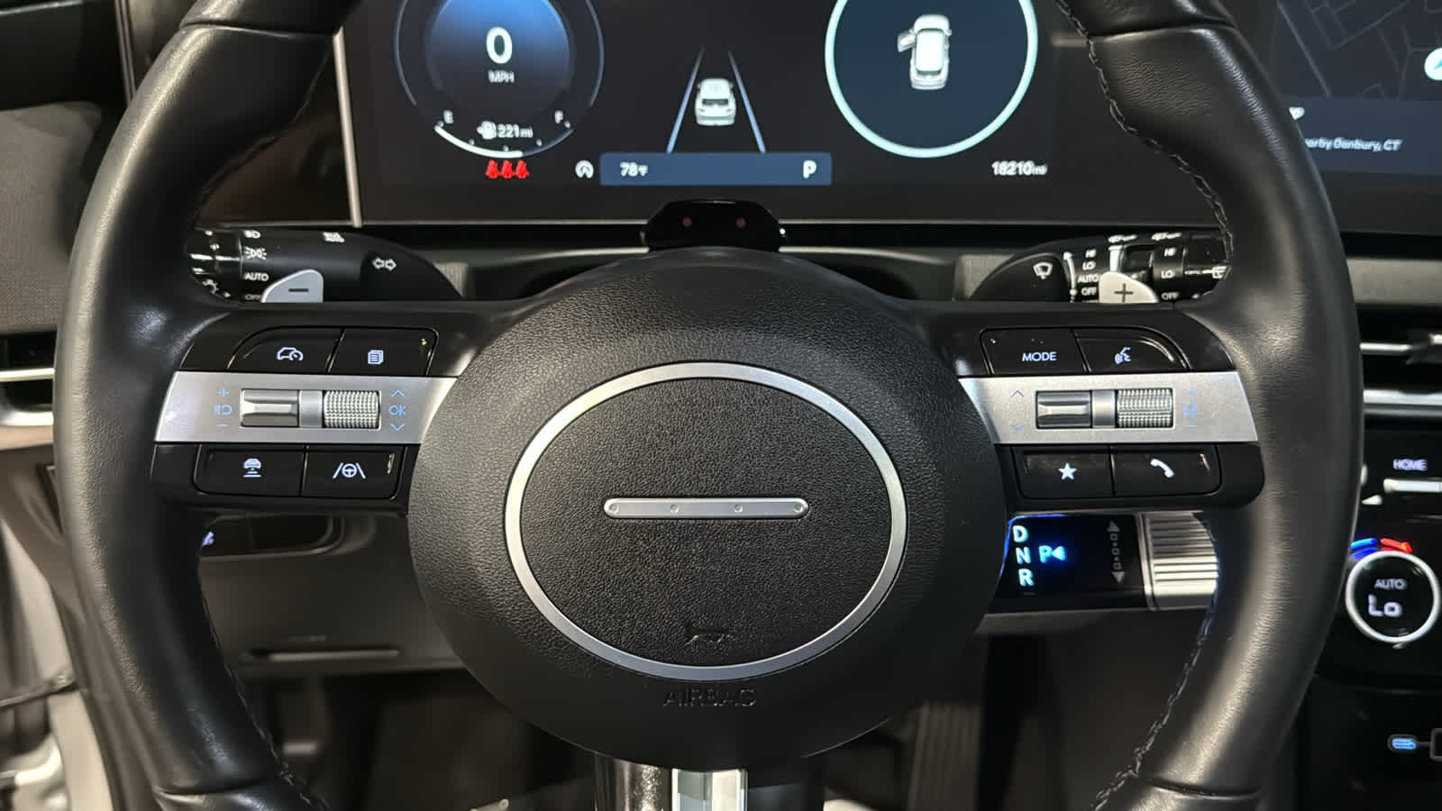 2025 Hyundai Tucson Limited - Photo 11