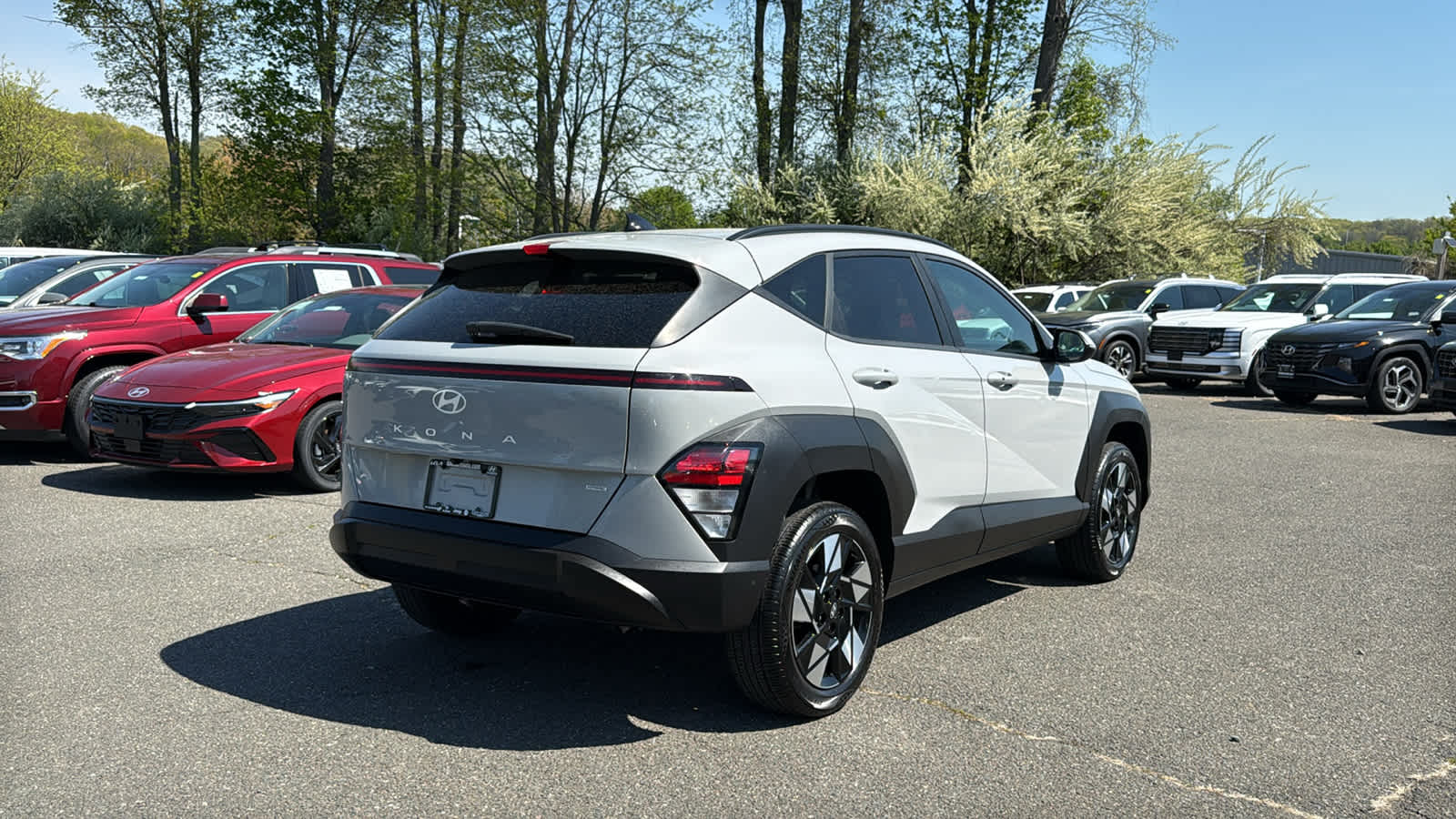 2024 Hyundai Kona SEL - Photo 6