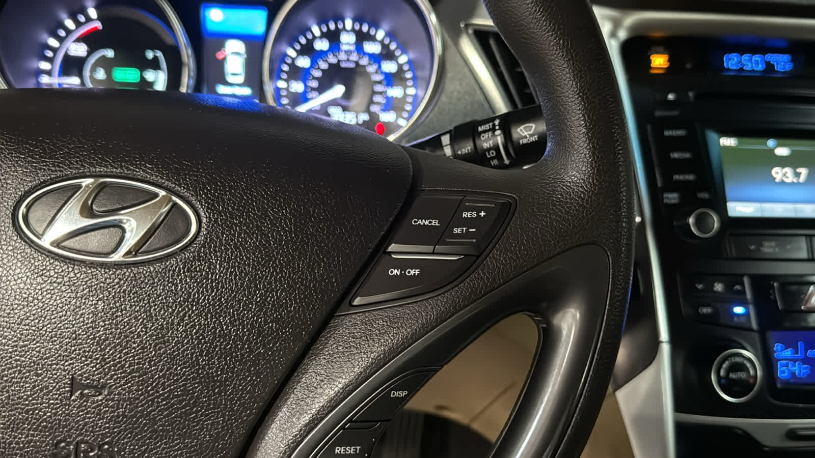 2015 Hyundai Sonata Hybrid Base - Photo 11