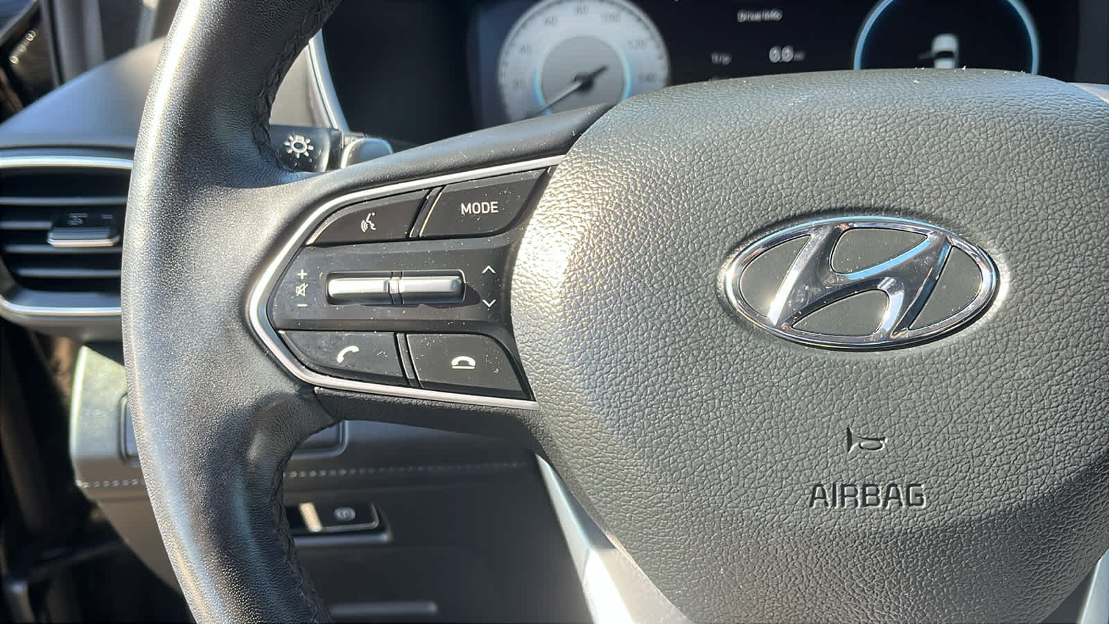 2023 Hyundai Santa Fe Limited - Photo 12