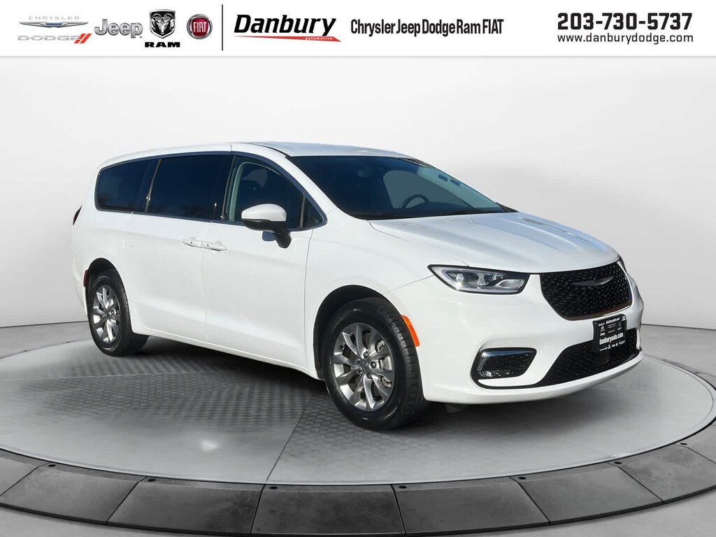 Certified 2023 Chrysler Pacifica Touring L AWD