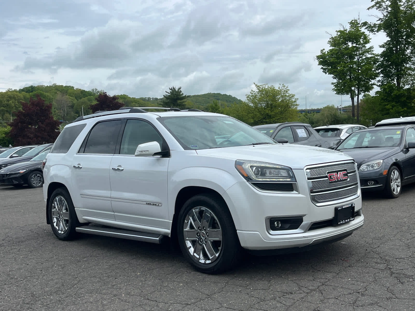 2016 GMC Acadia AWD Denali's photo