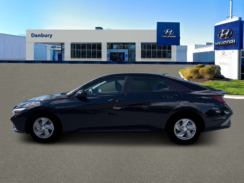 New 2026 Hyundai Elantra SE IVT