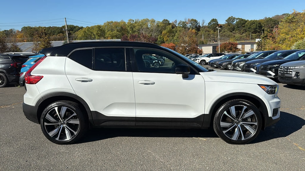 Used 2021 Volvo XC40 Recharge P8 eAWD Pure Electric