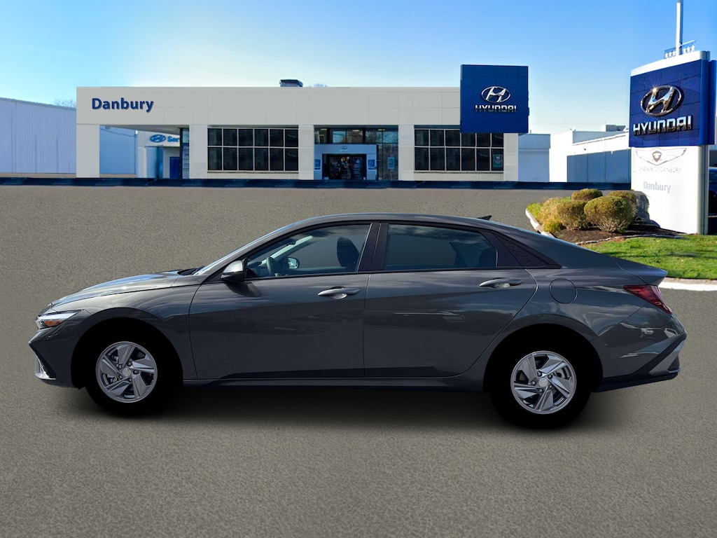 New 2026 Hyundai Elantra SE IVT