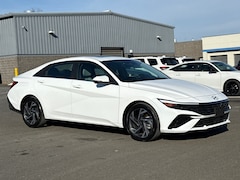 2025 Hyundai Elantra Limited IVT