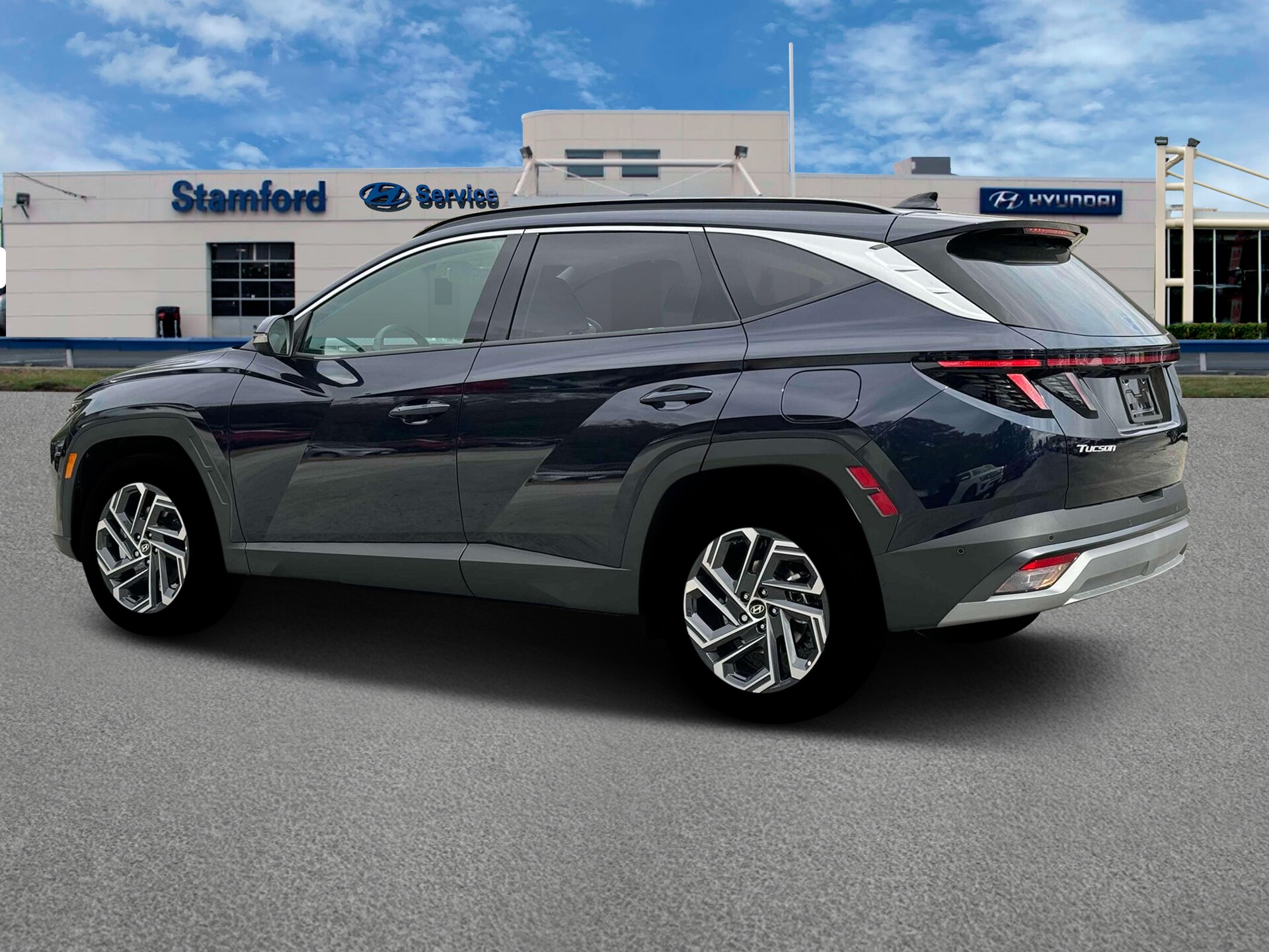 2025 Hyundai Tucson Hybrid Limited photo 2