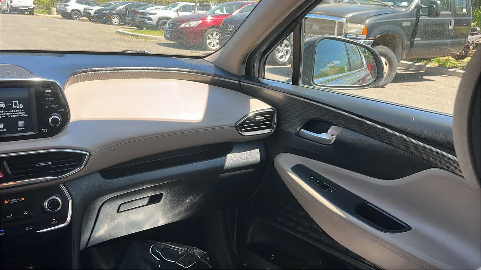2020 Hyundai Santa Fe SE - Photo 24