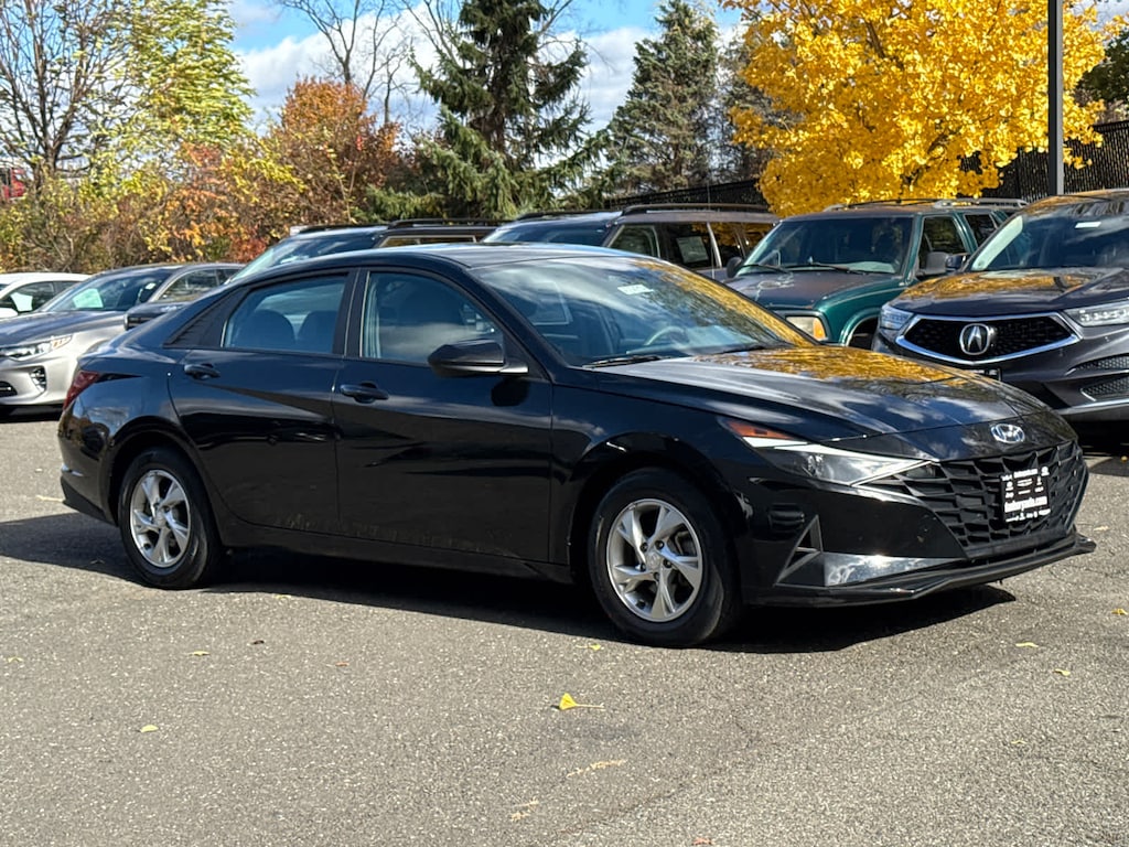 Certified 2023 Hyundai Elantra SE IVT