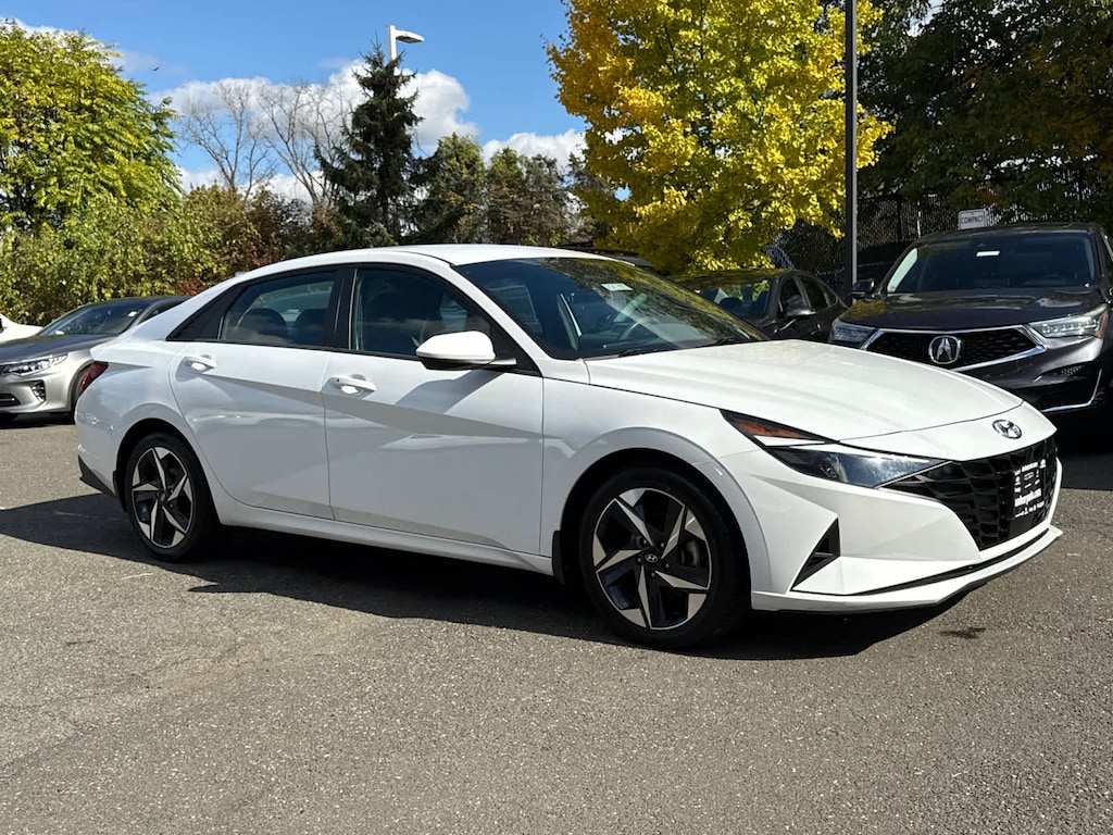 Certified 2023 Hyundai Elantra SEL IVT