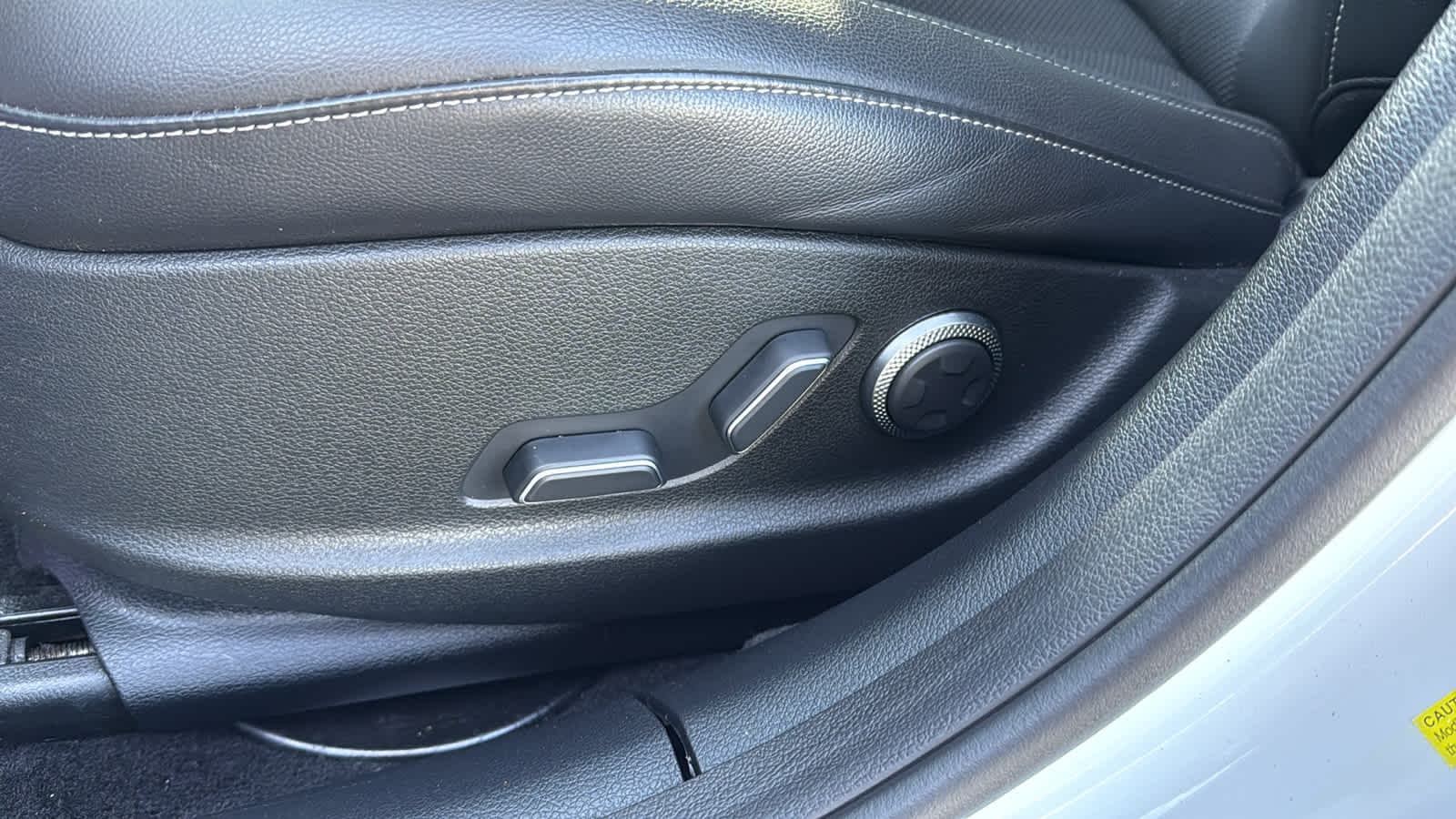 2022 GENESIS G80 Base - Photo 13