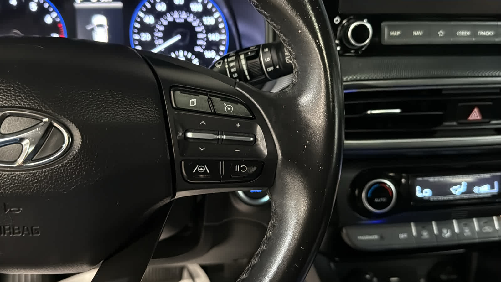 2023 Hyundai Kona SEL - Photo 13