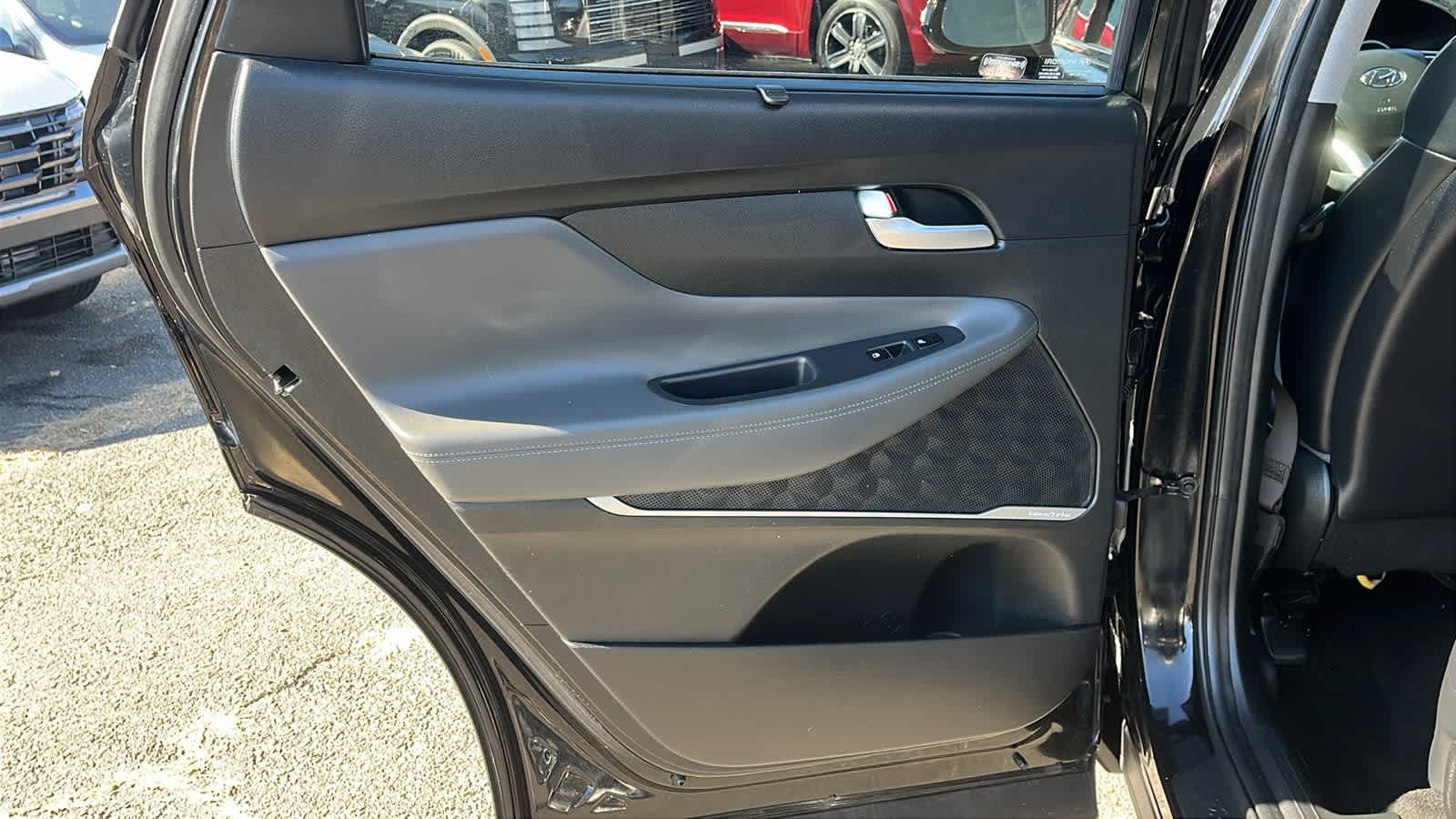 2023 Hyundai Santa Fe Limited - Photo 19