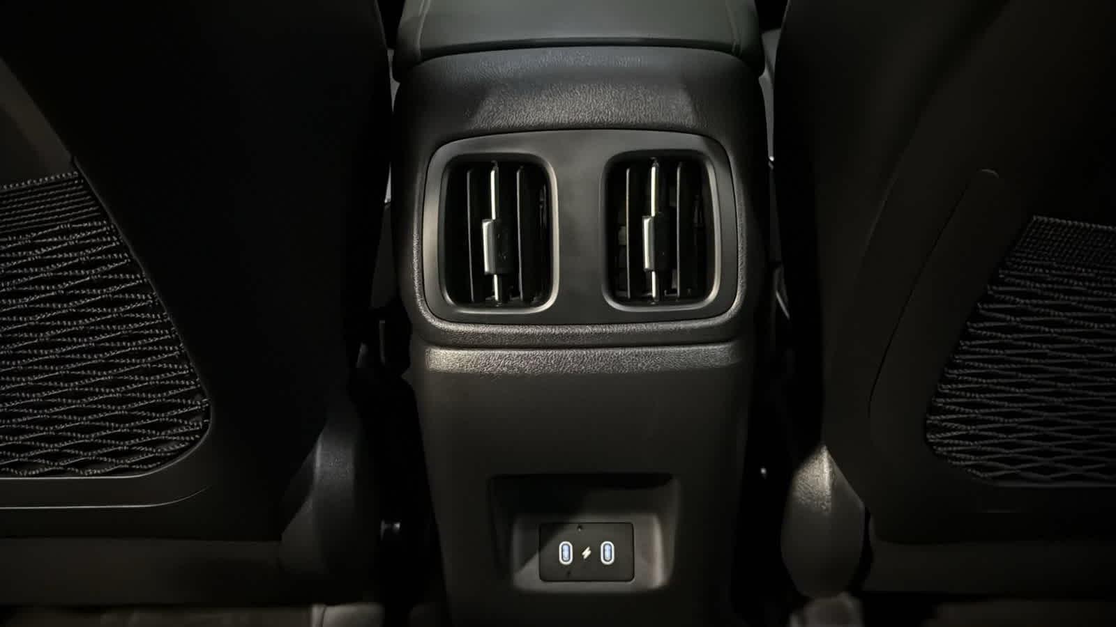 2025 Hyundai Tucson Limited - Photo 24