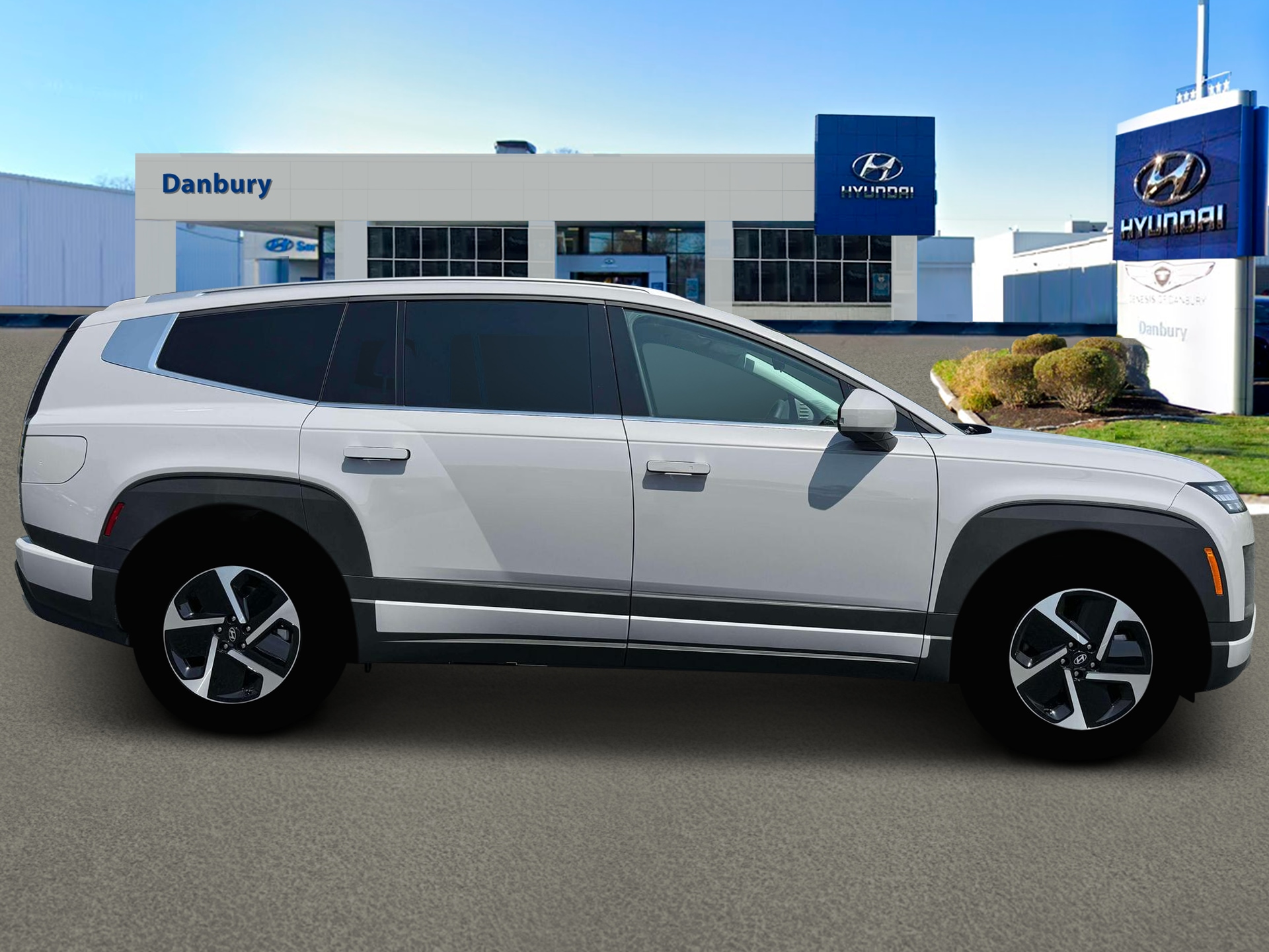 2026 Hyundai IONIQ 9 SE - Photo 9