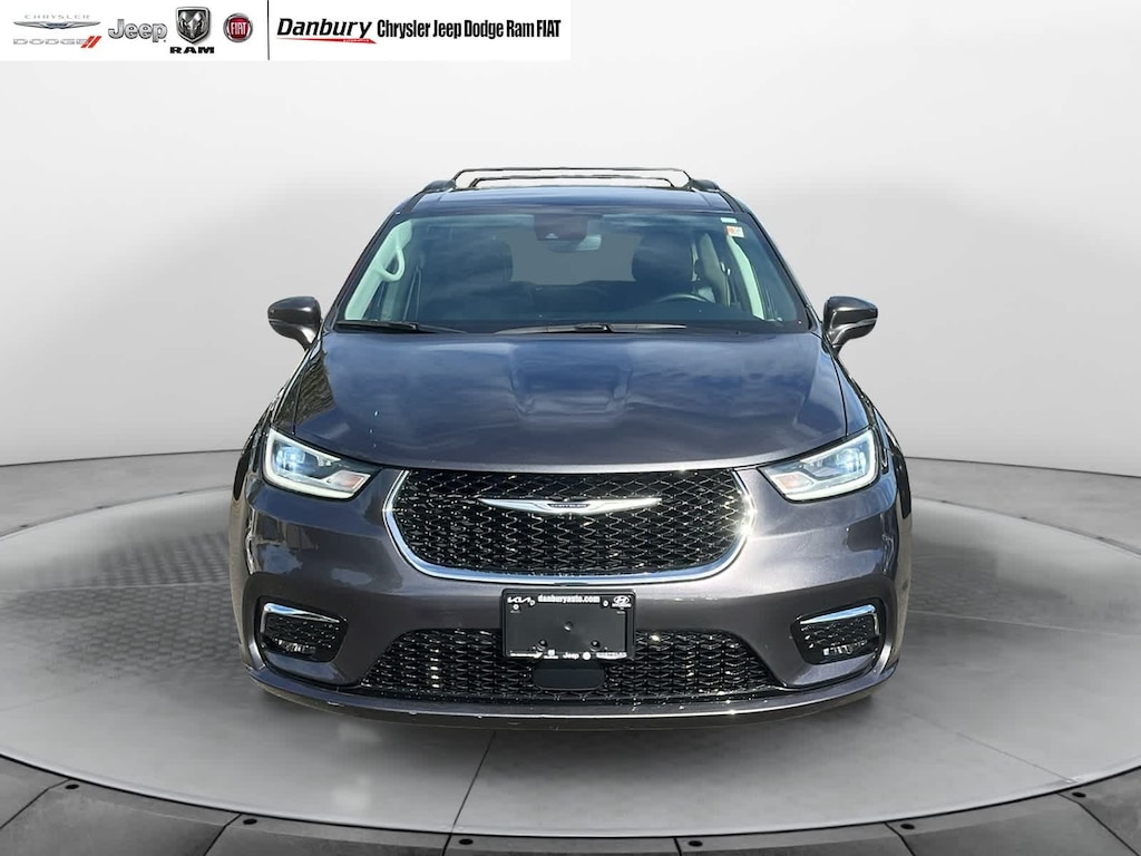 Used 2022 Chrysler Pacifica Hybrid Touring L FWD