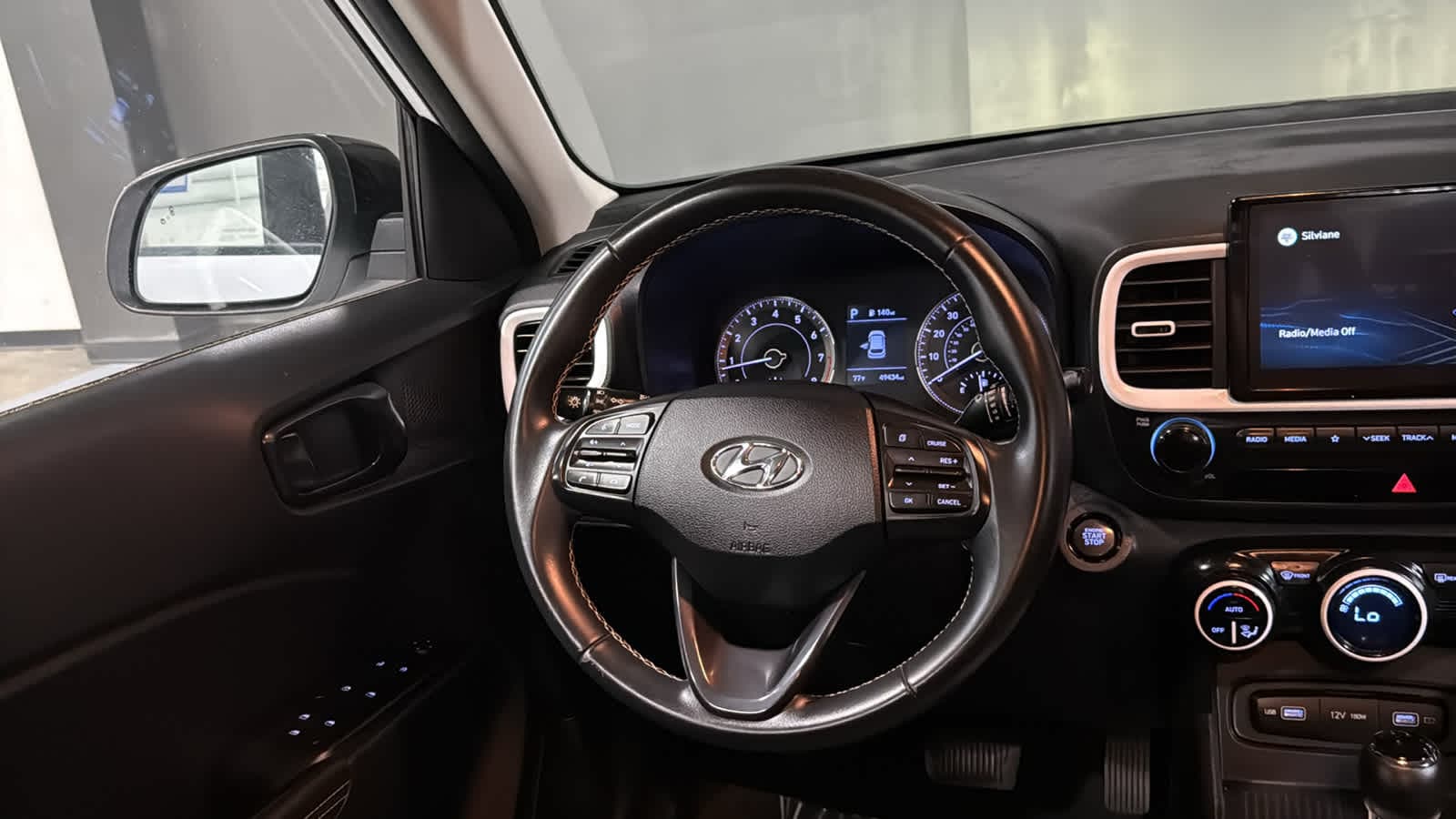 2022 Hyundai Venue Limited - Photo 22