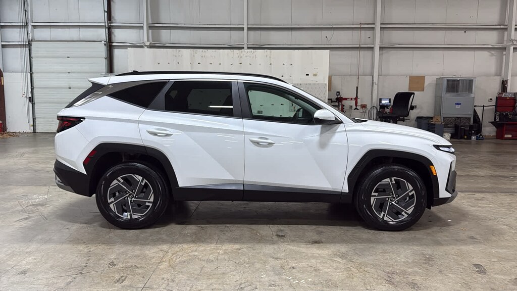 Certified 2025 Hyundai Tucson Hybrid Blue AWD