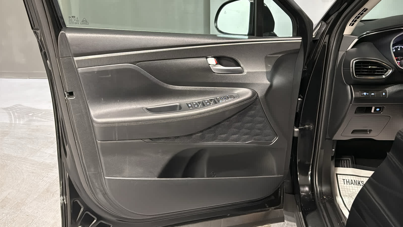 2023 Hyundai Santa Fe SE - Photo 9