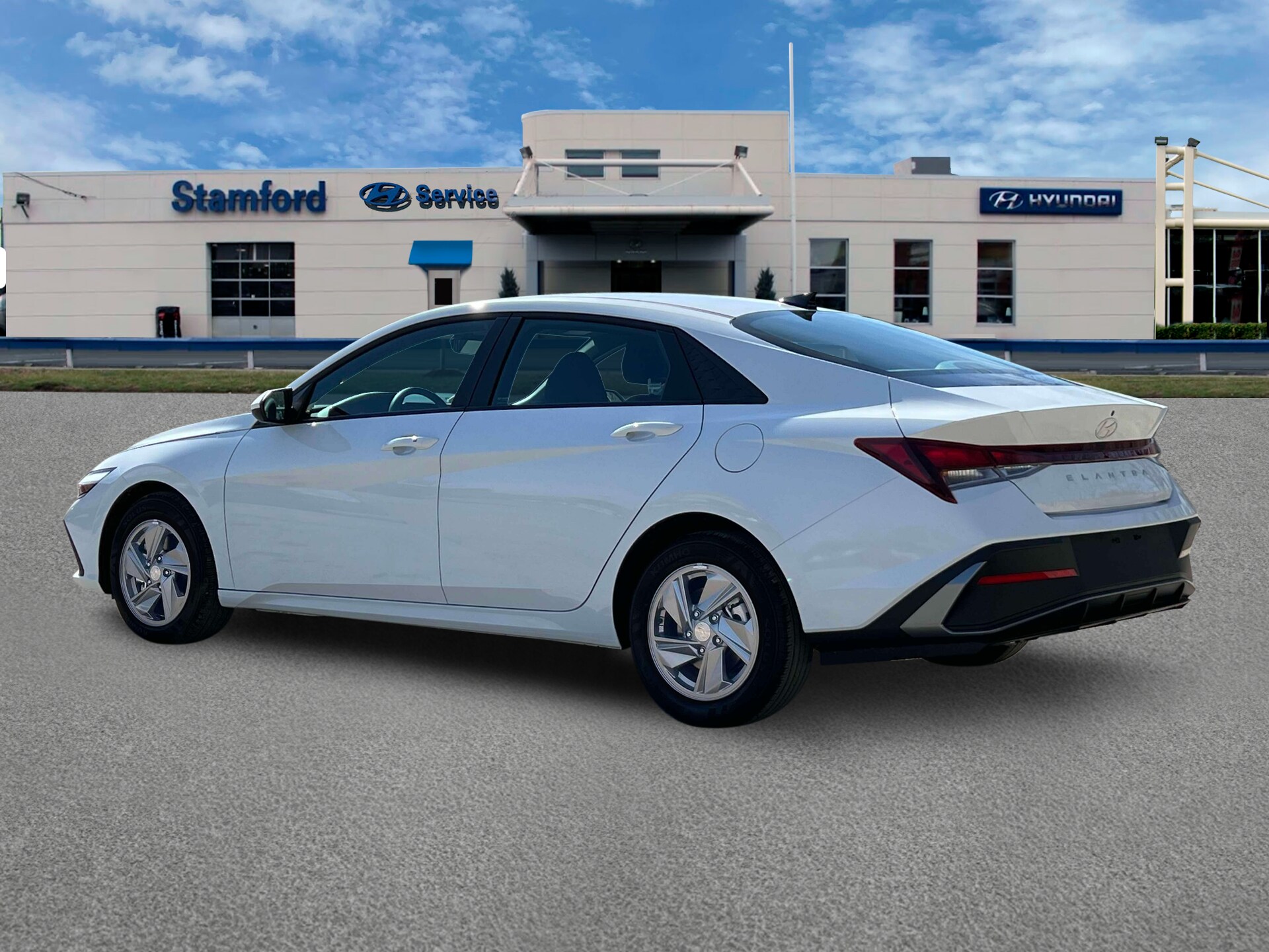 2025 Hyundai Elantra SE photo 4