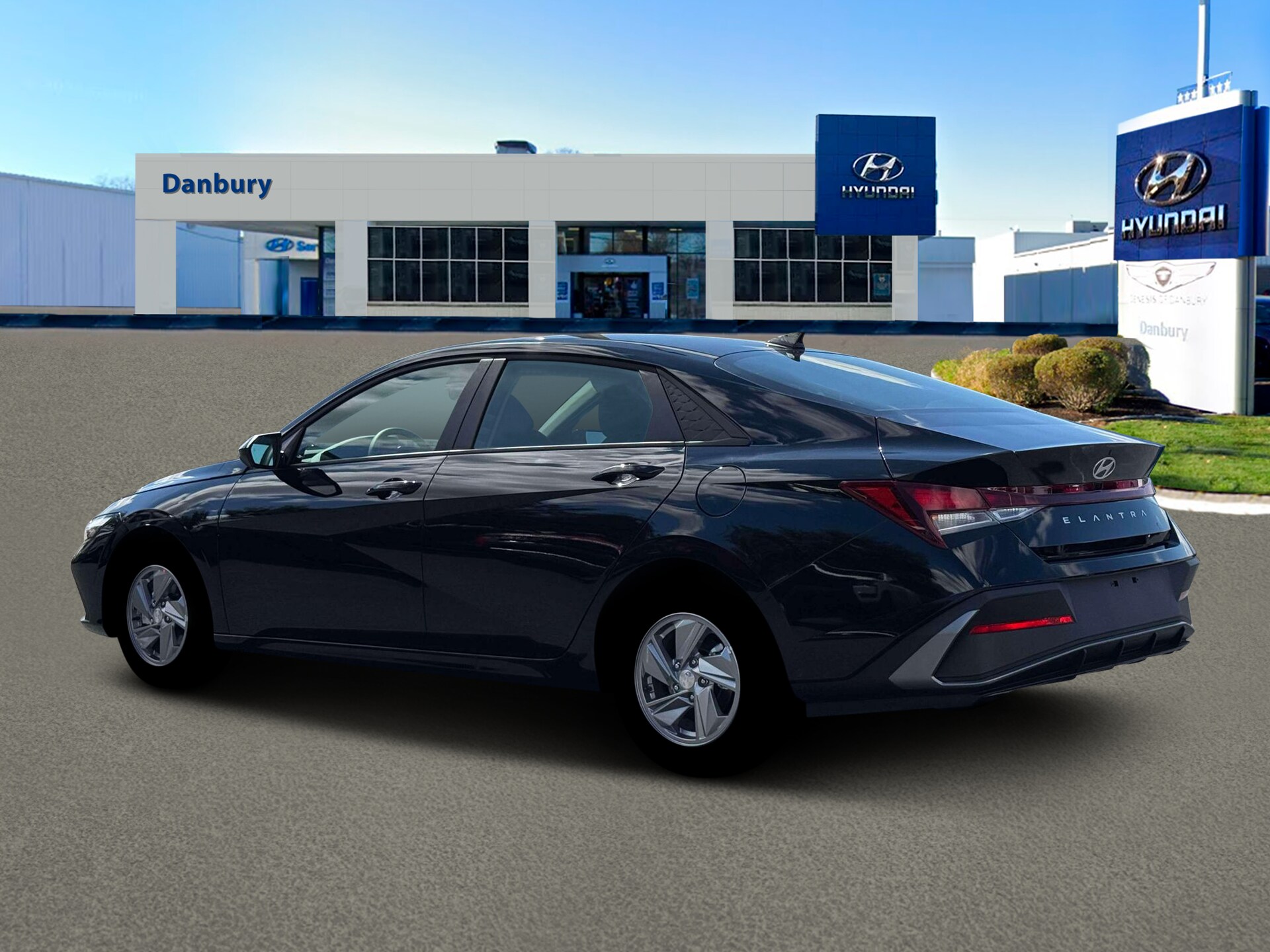 2026 Hyundai Elantra SE photo 4