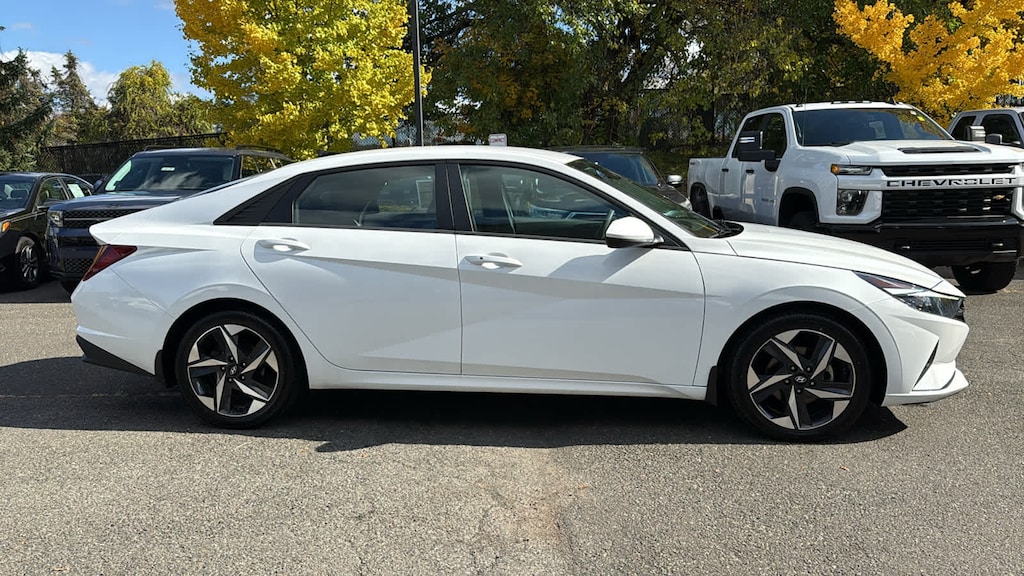 Certified 2023 Hyundai Elantra SEL IVT