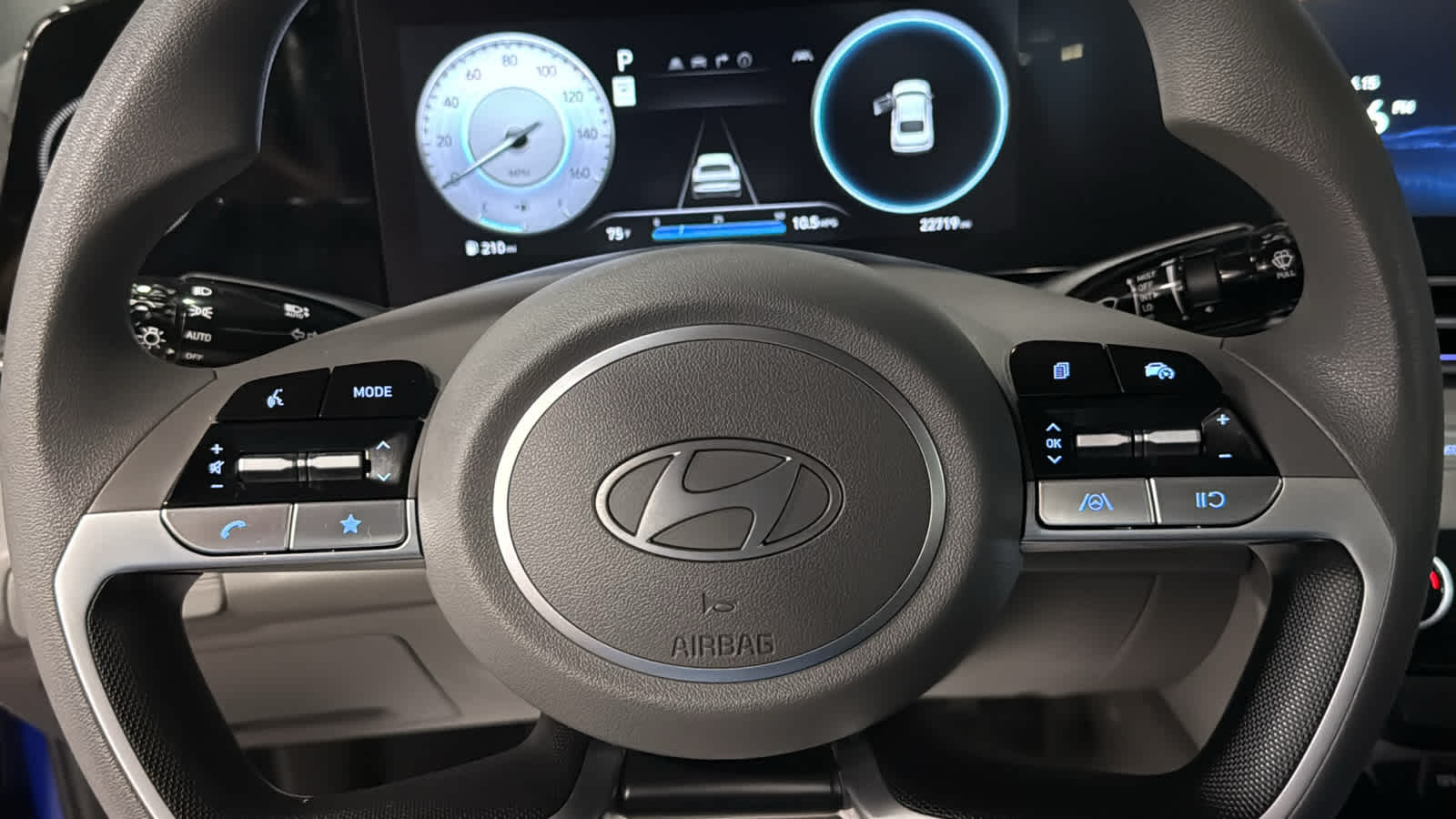 2024 Hyundai Elantra SEL - Photo 11