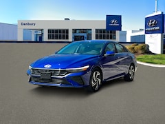 2024 Hyundai Elantra Limited IVT