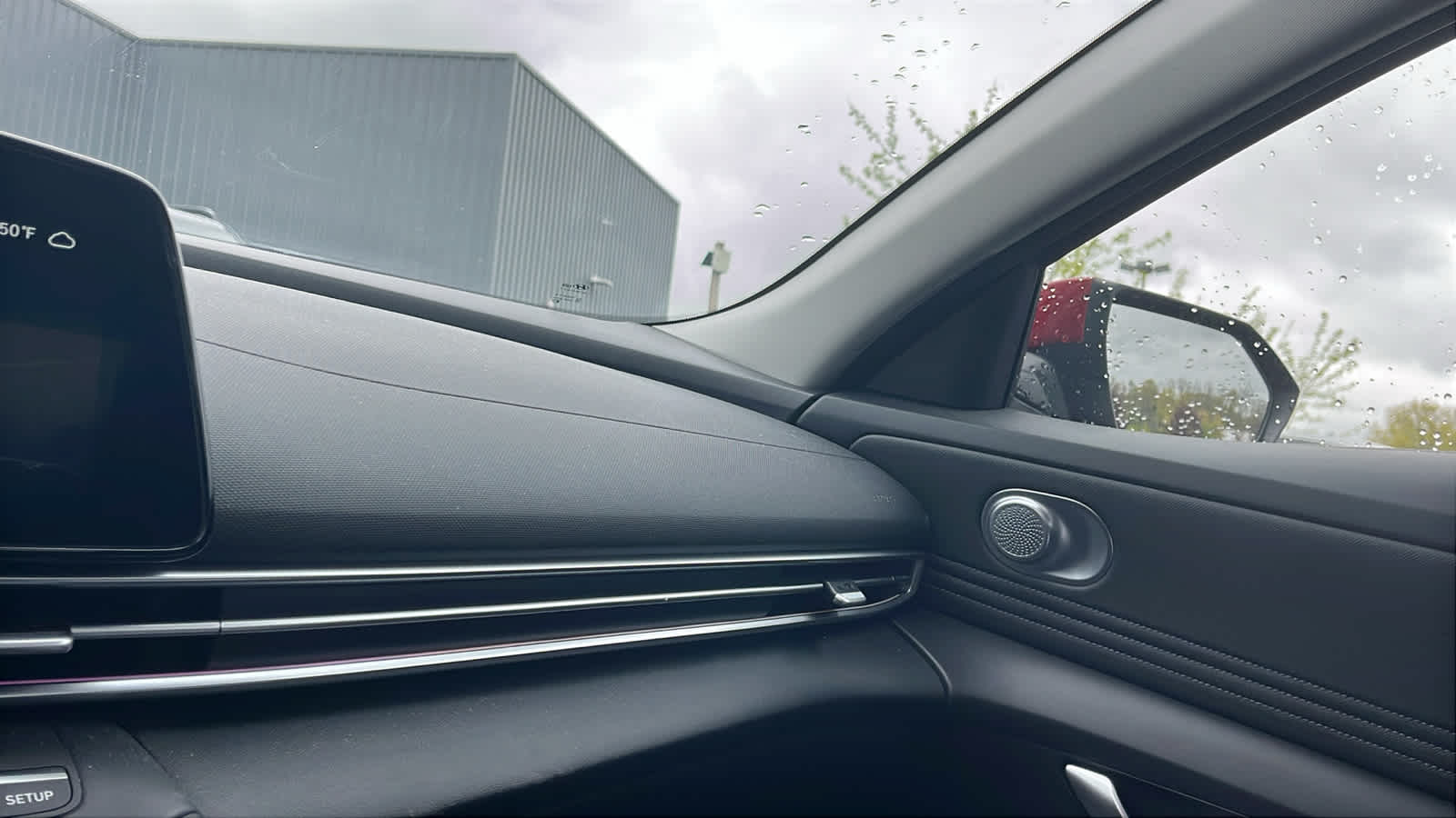 2024 Hyundai Elantra Limited - Photo 18