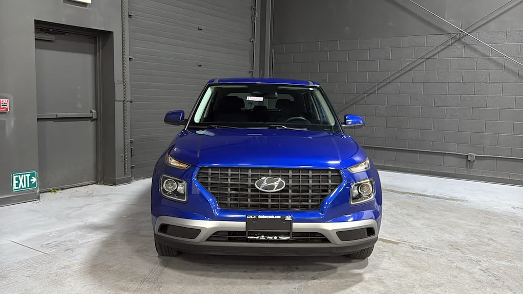 Certified 2023 Hyundai Venue SE IVT