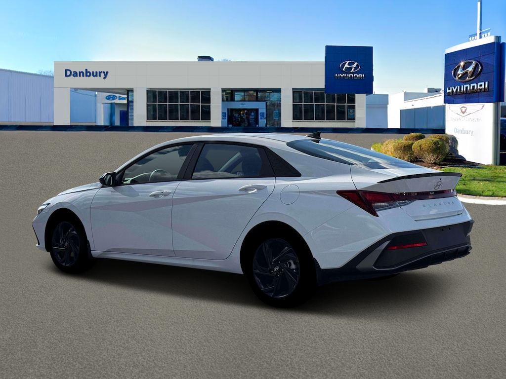 New 2026 Hyundai Elantra SEL Sport IVT