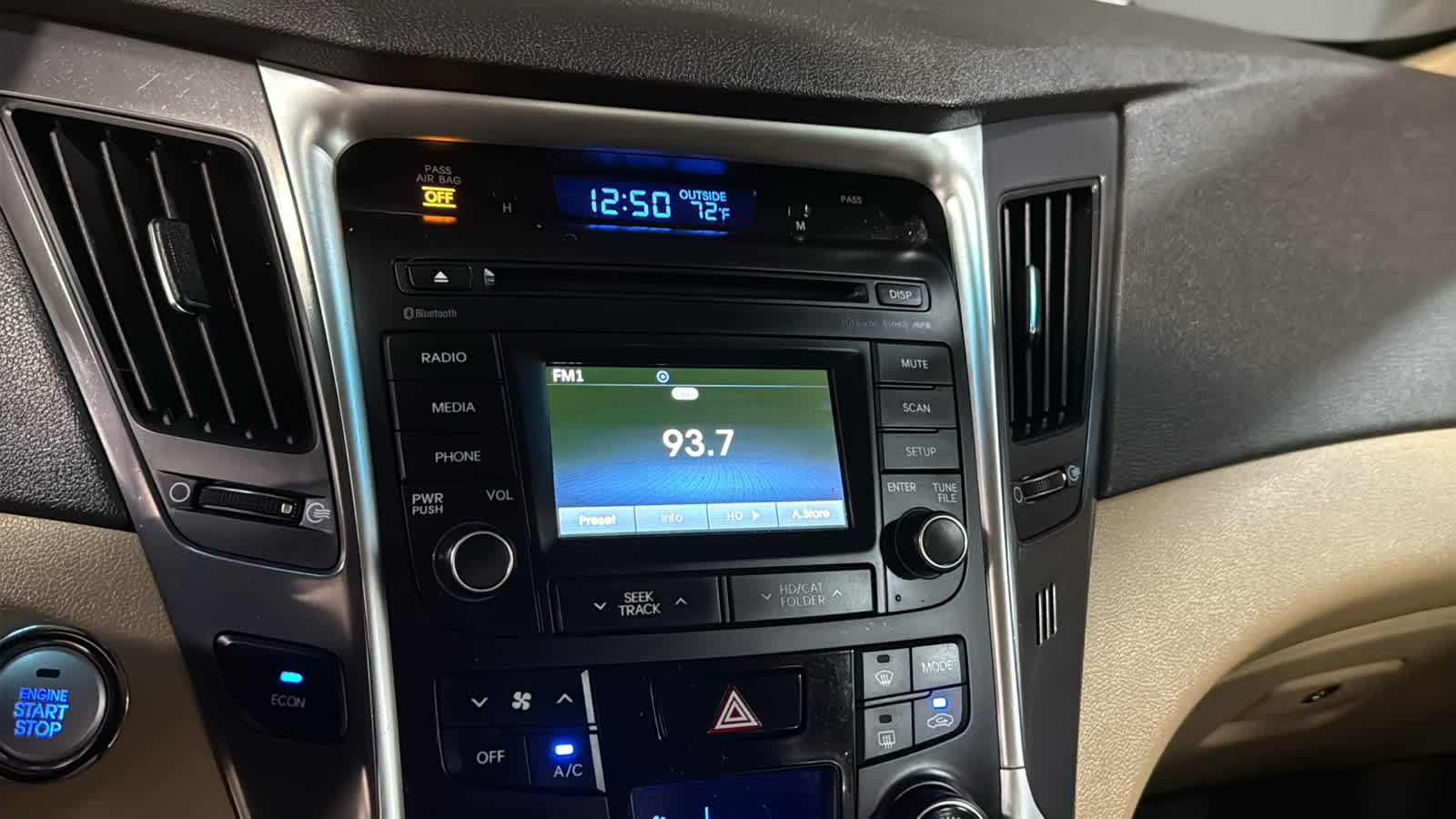 2015 Hyundai Sonata Hybrid Base - Photo 13