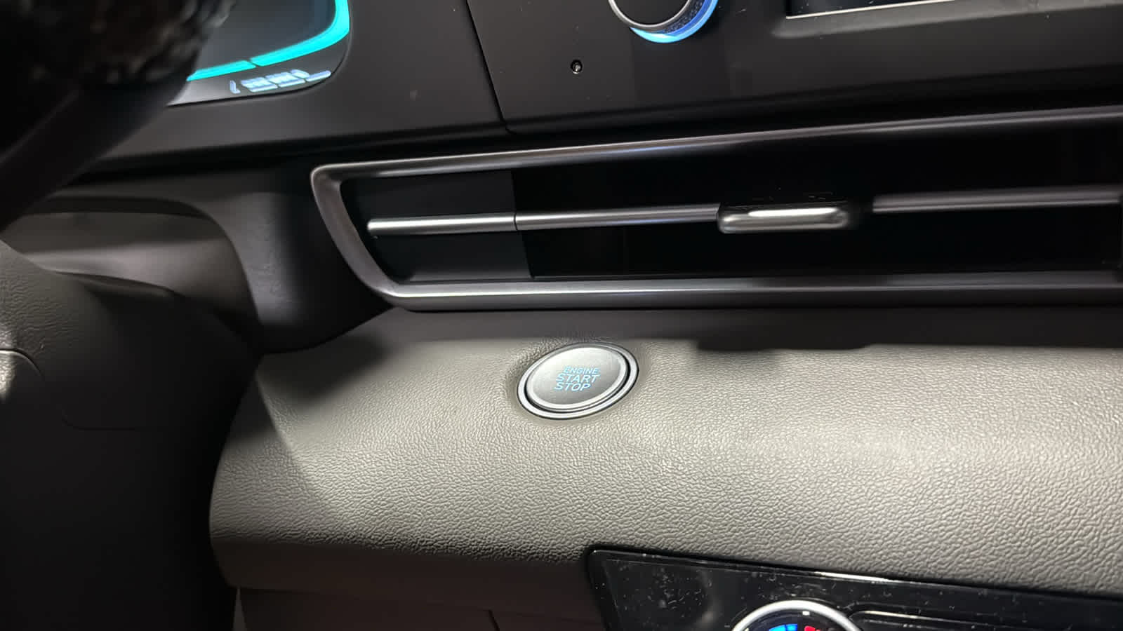 2025 Hyundai Elantra Blue - Photo 19
