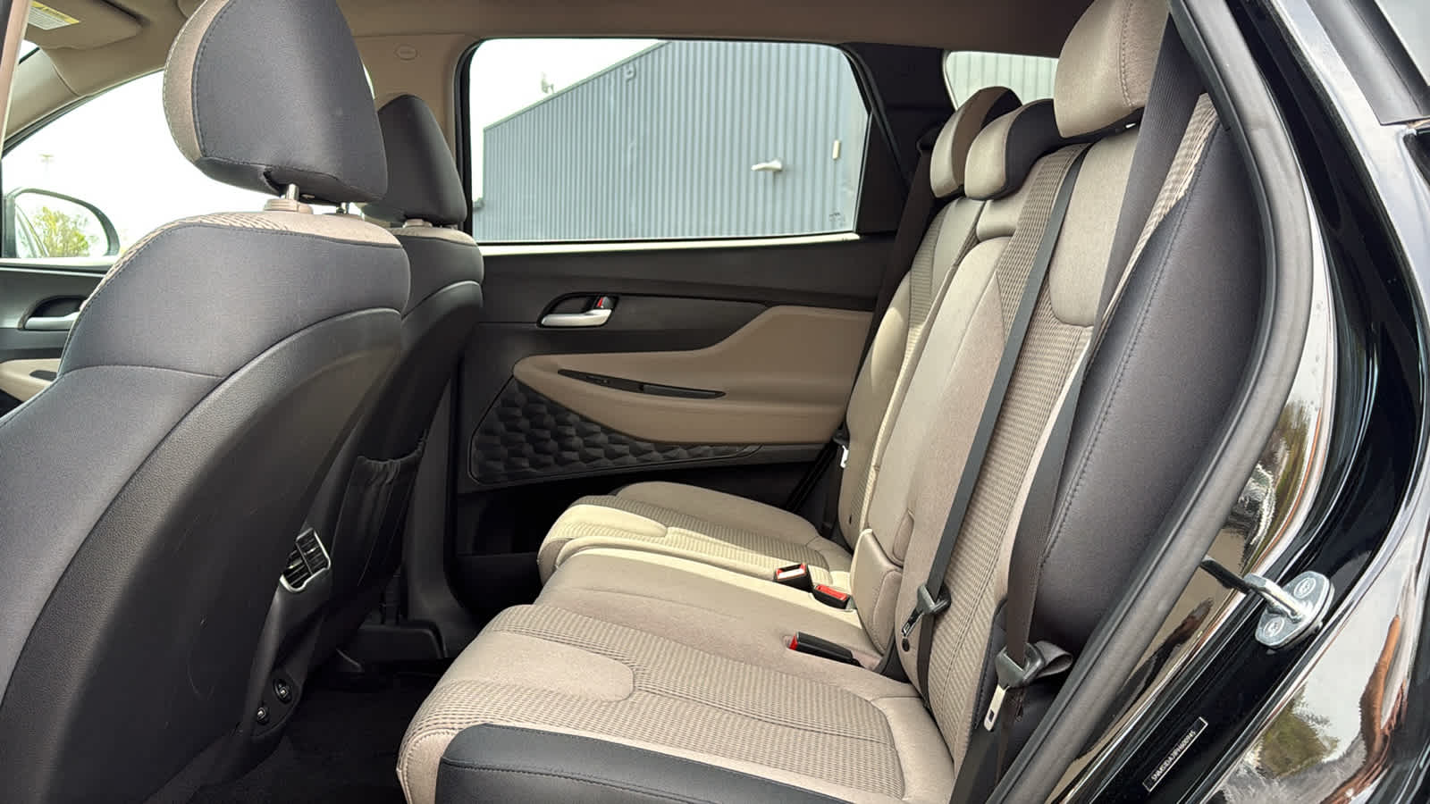 2023 Hyundai Santa Fe SE - Photo 23