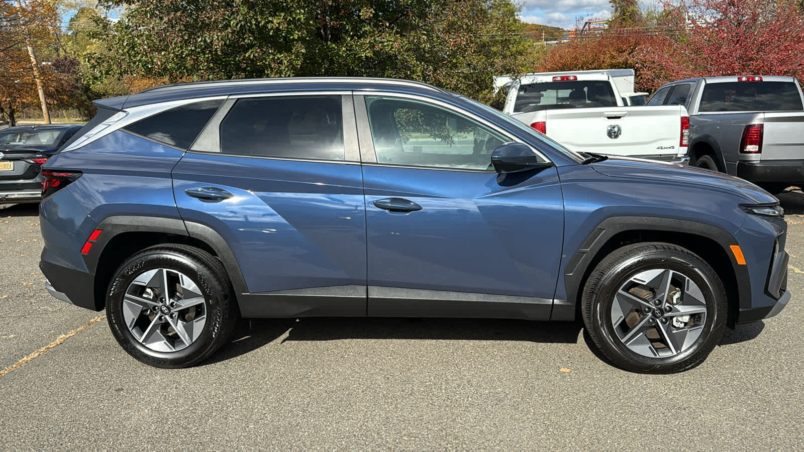 2025 Hyundai Tucson SEL photo 2