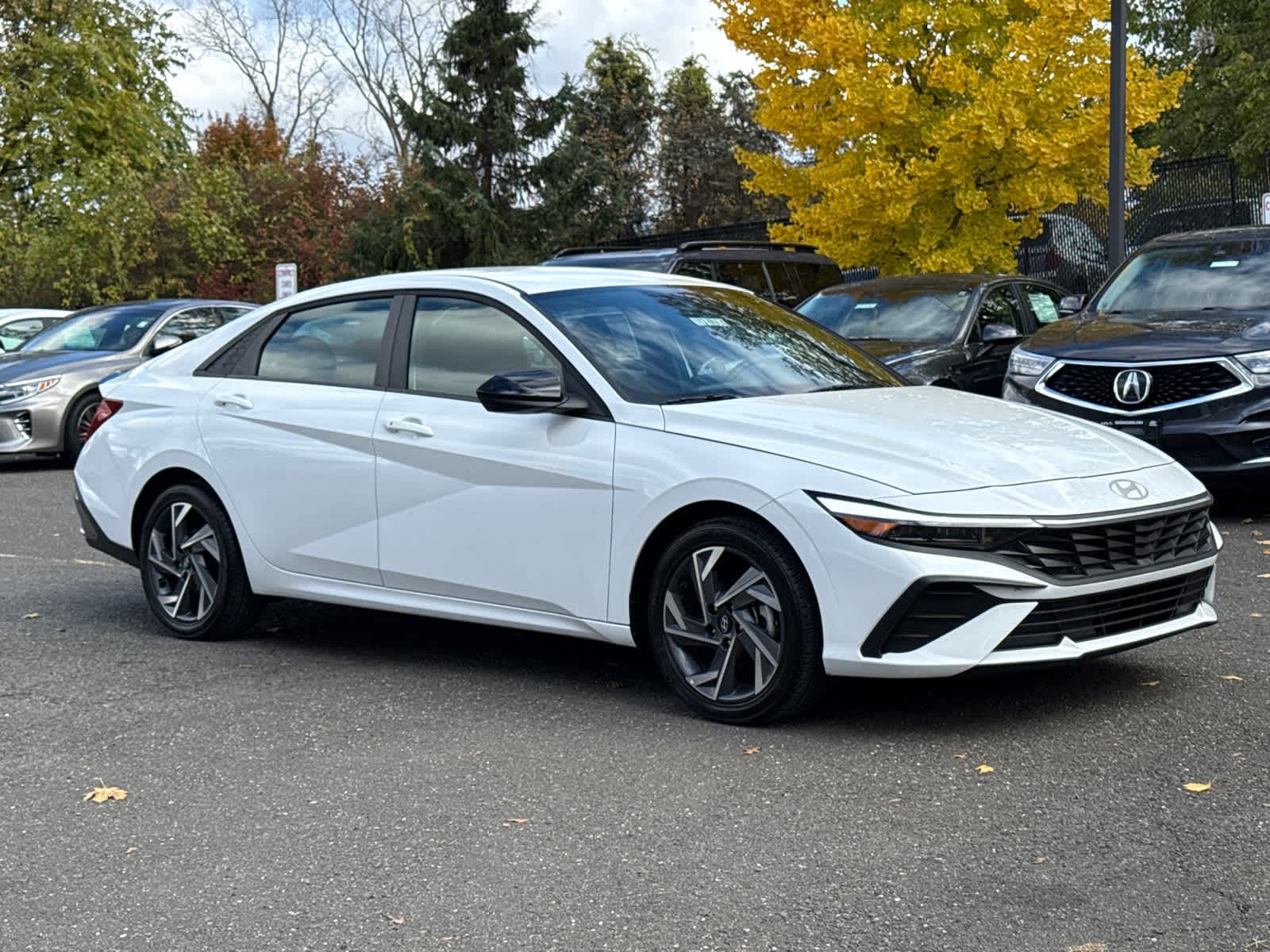 2025 Hyundai Elantra SEL's photo