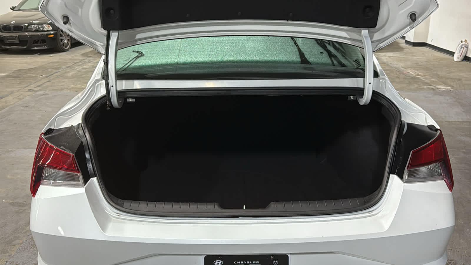 2022 Hyundai Elantra SE - Photo 25