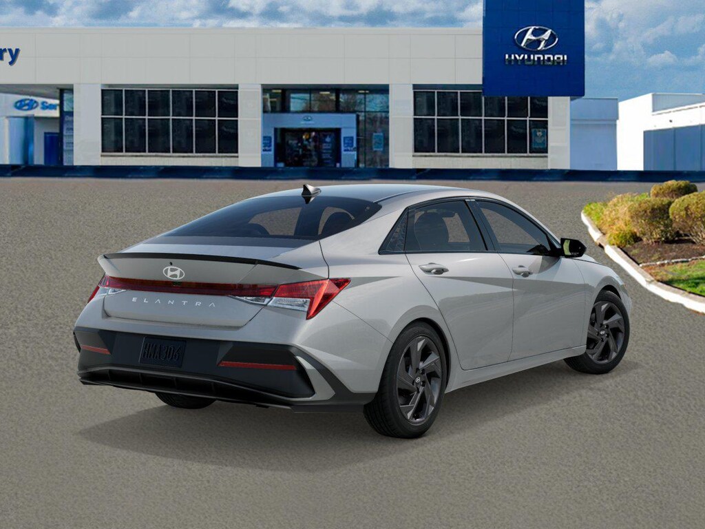 New 2026 Hyundai Elantra SEL Sport IVT