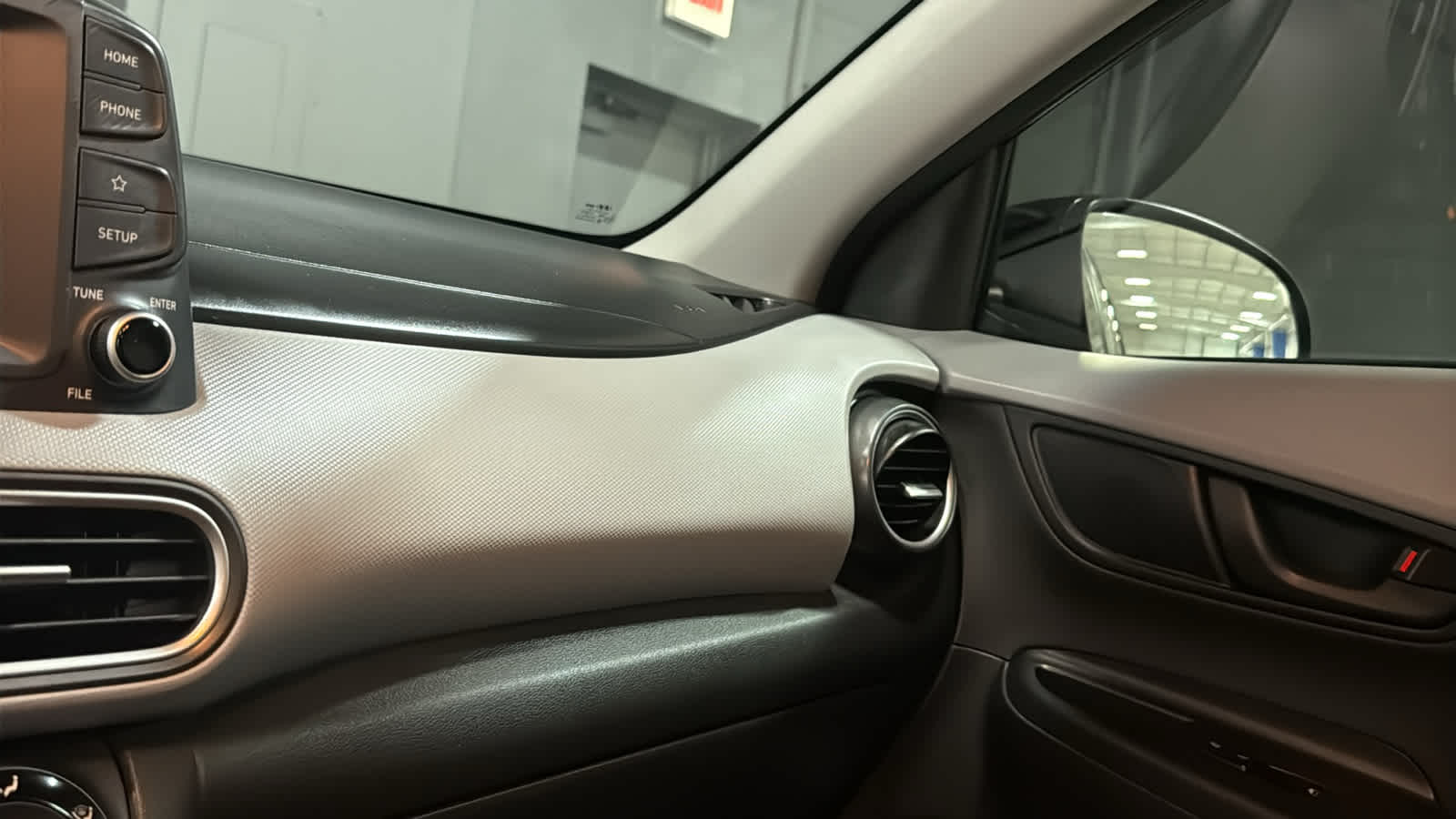2019 Hyundai Kona SE - Photo 18