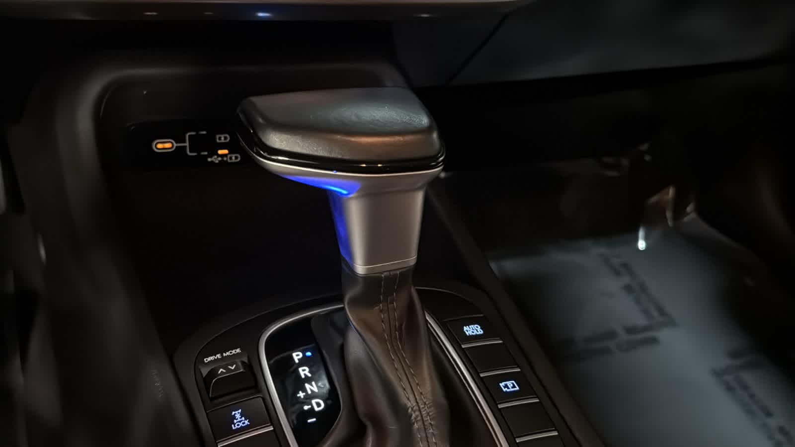 2024 Hyundai Kona SEL - Photo 17