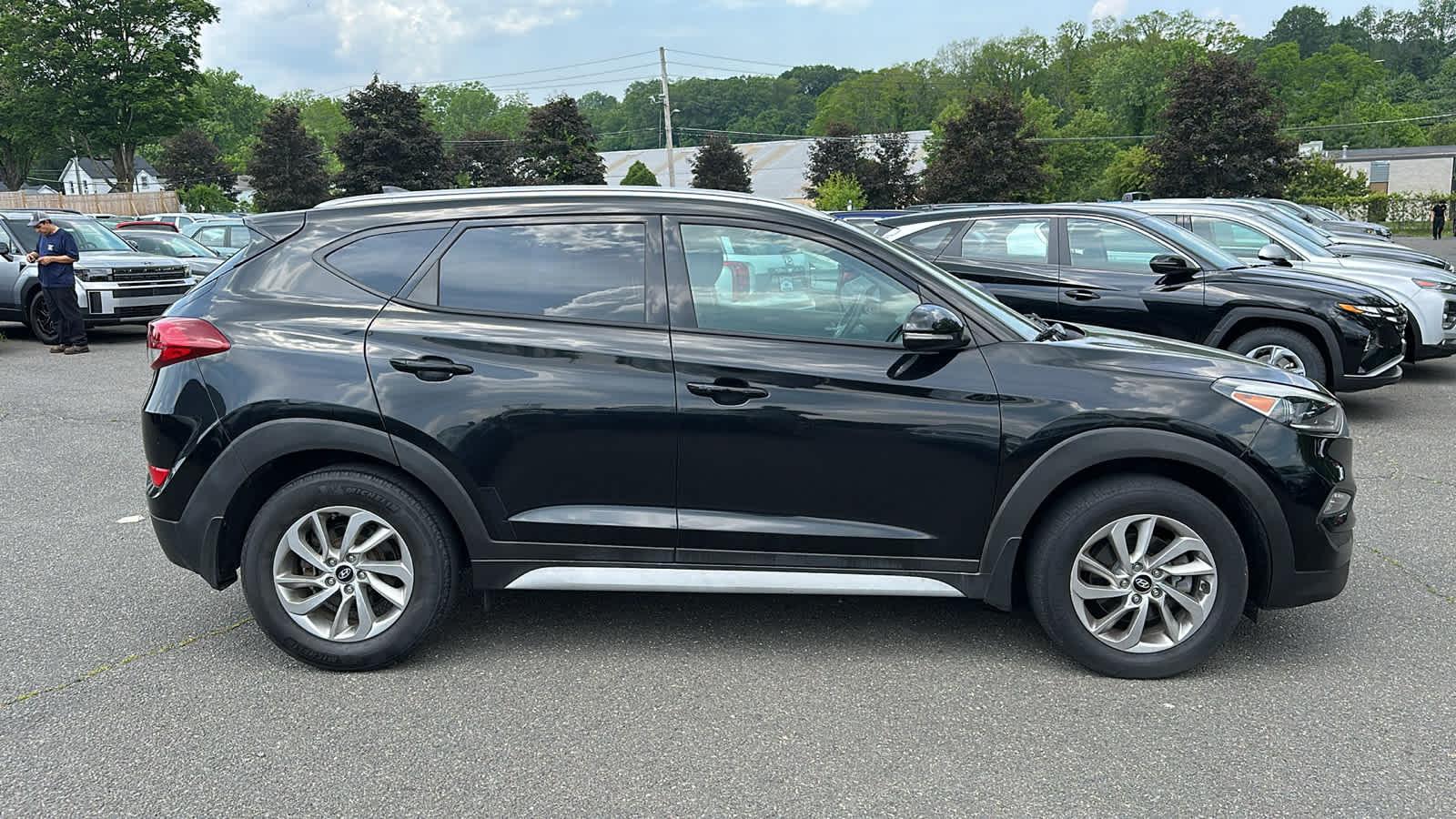 Used 2017 Hyundai Tucson SE Plus with VIN KM8J3CA49HU533351 for sale in Danbury, CT