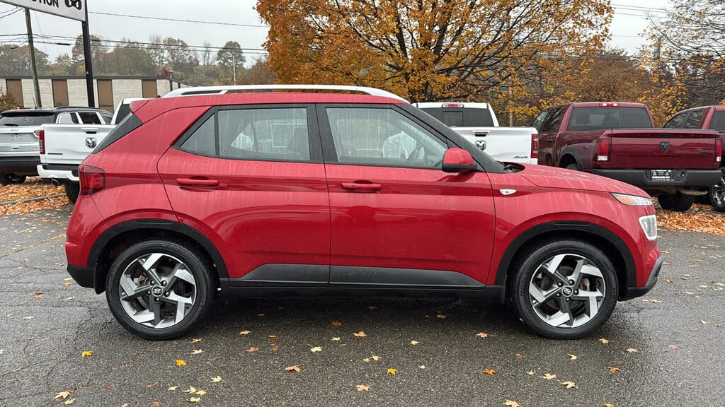 Used 2022 Hyundai Venue Limited IVT