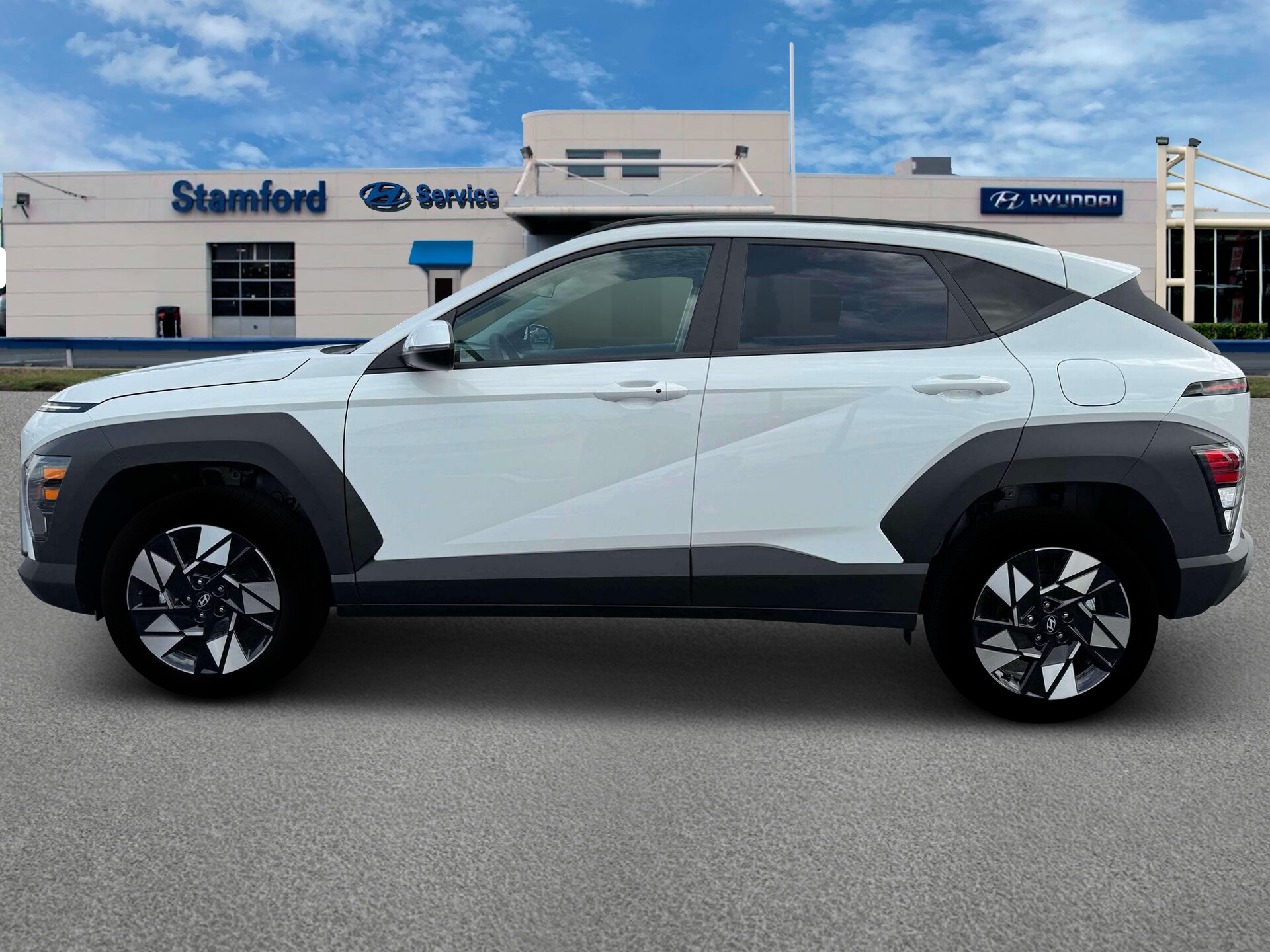 2025 Hyundai Kona SEL photo 3
