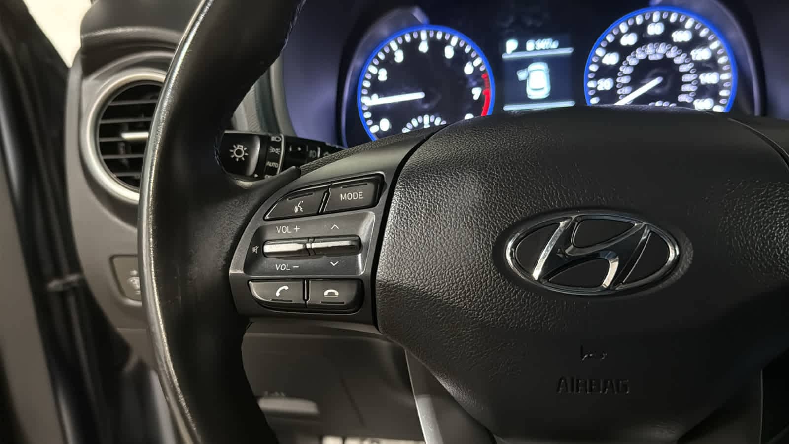 2019 Hyundai Kona Limited - Photo 10