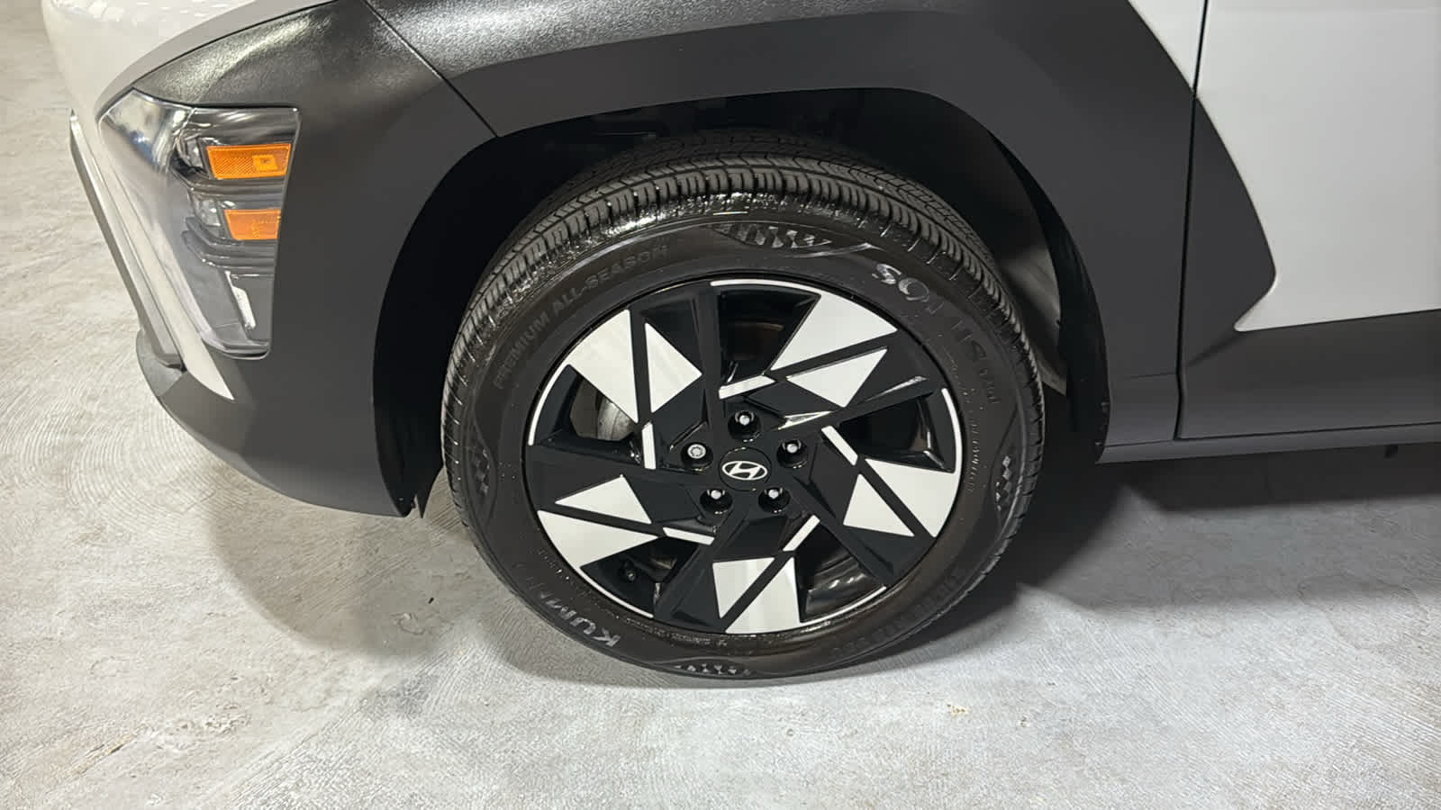 2024 Hyundai Kona SEL - Photo 8