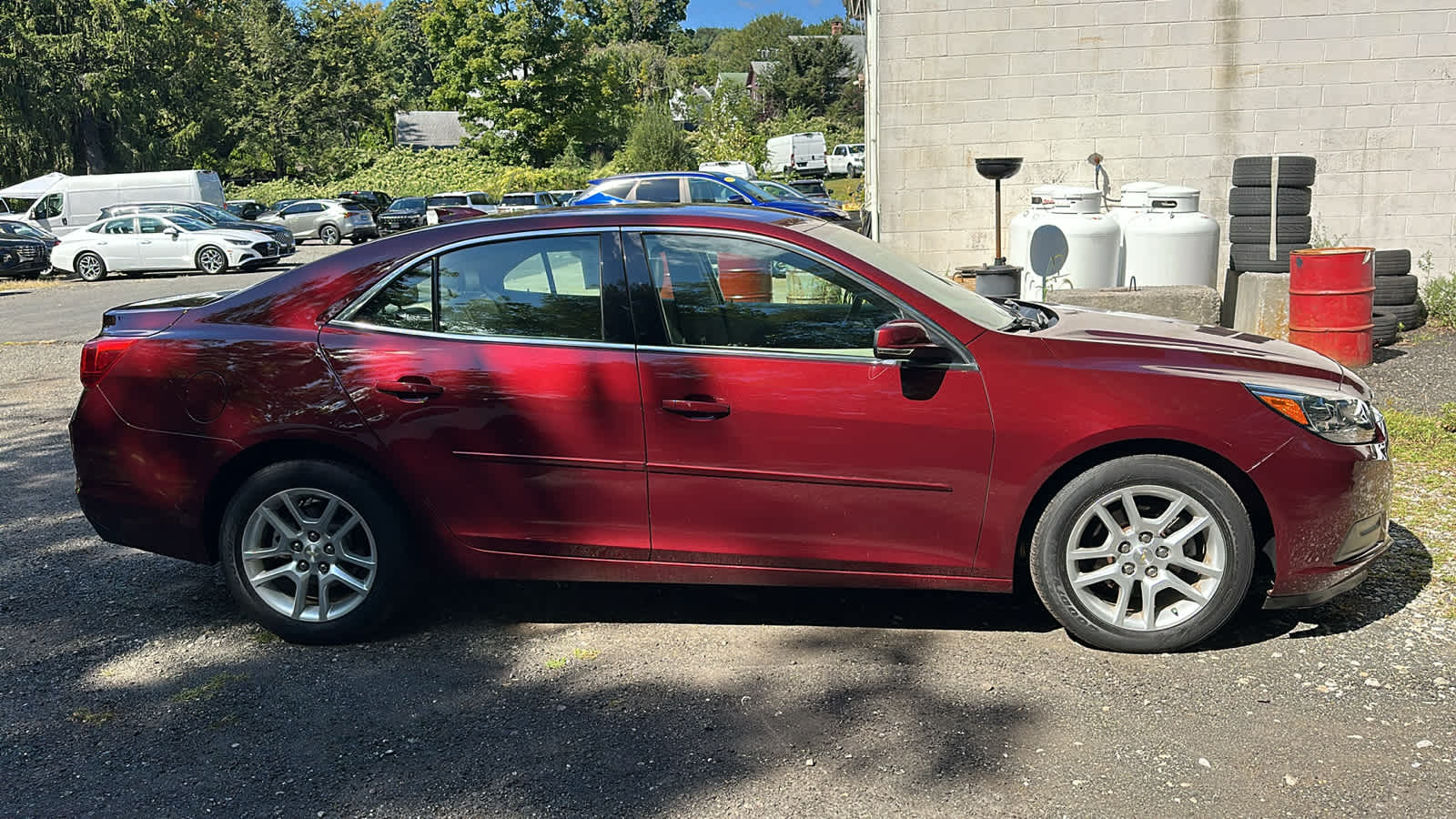 Used 2015 Chevrolet Malibu 1LT with VIN 1G11C5SL2FF351166 for sale in Danbury, CT