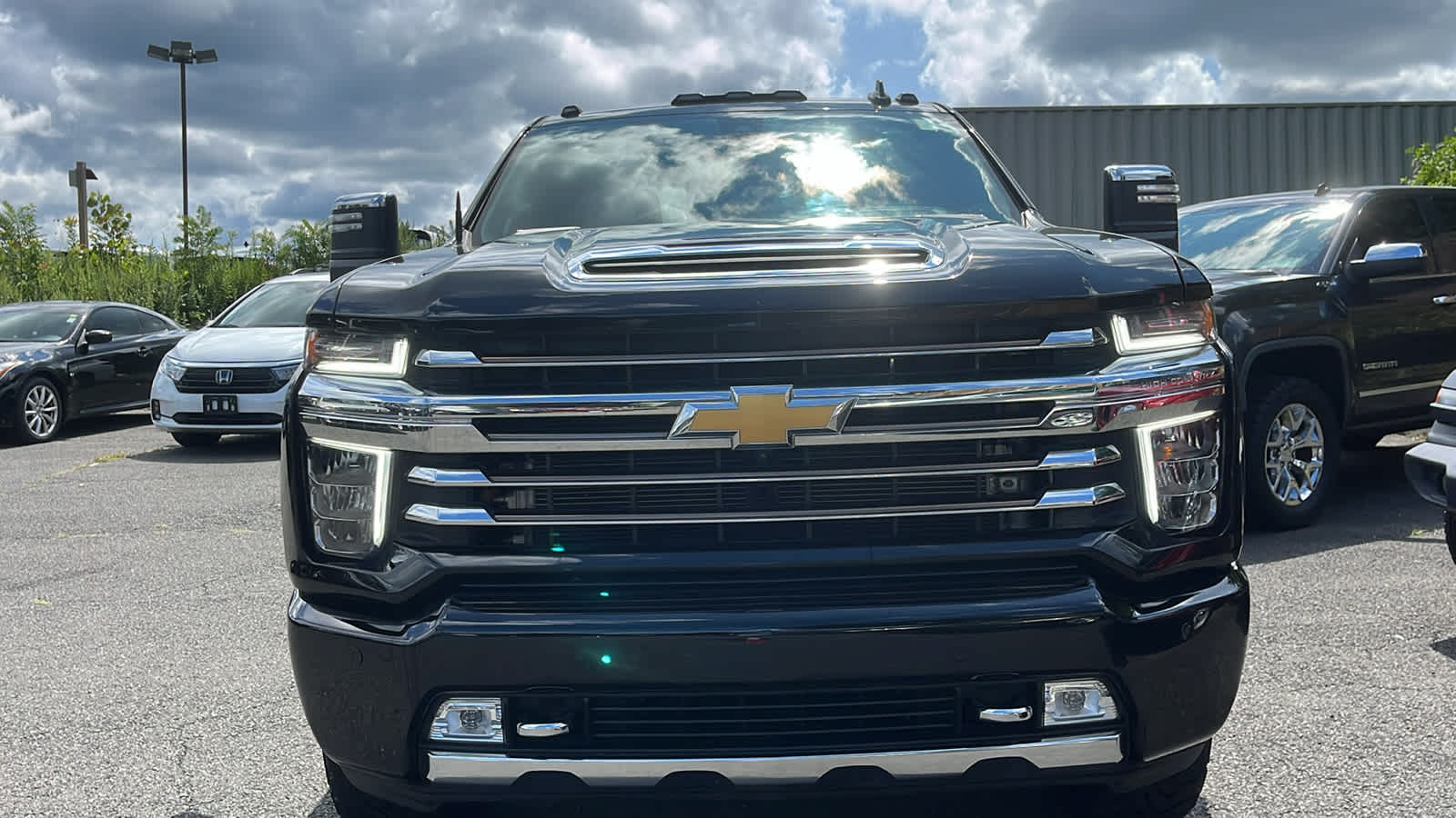 Used 2022 Chevrolet Silverado 2500HD High Country with VIN 1GC4YREY1NF167730 for sale in Danbury, CT